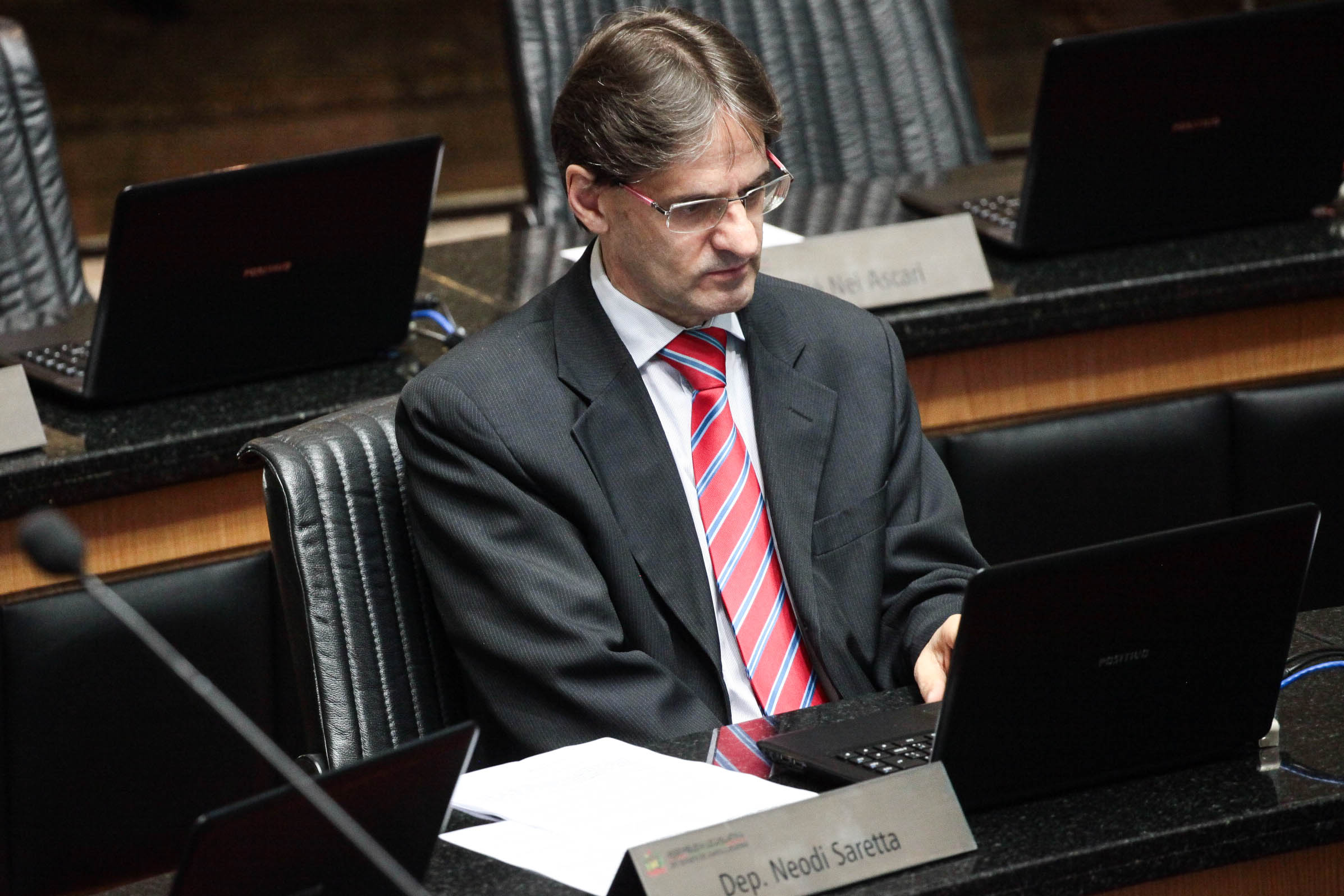 Deputado Neodi Saretta (PT). Sessão Ordinária.