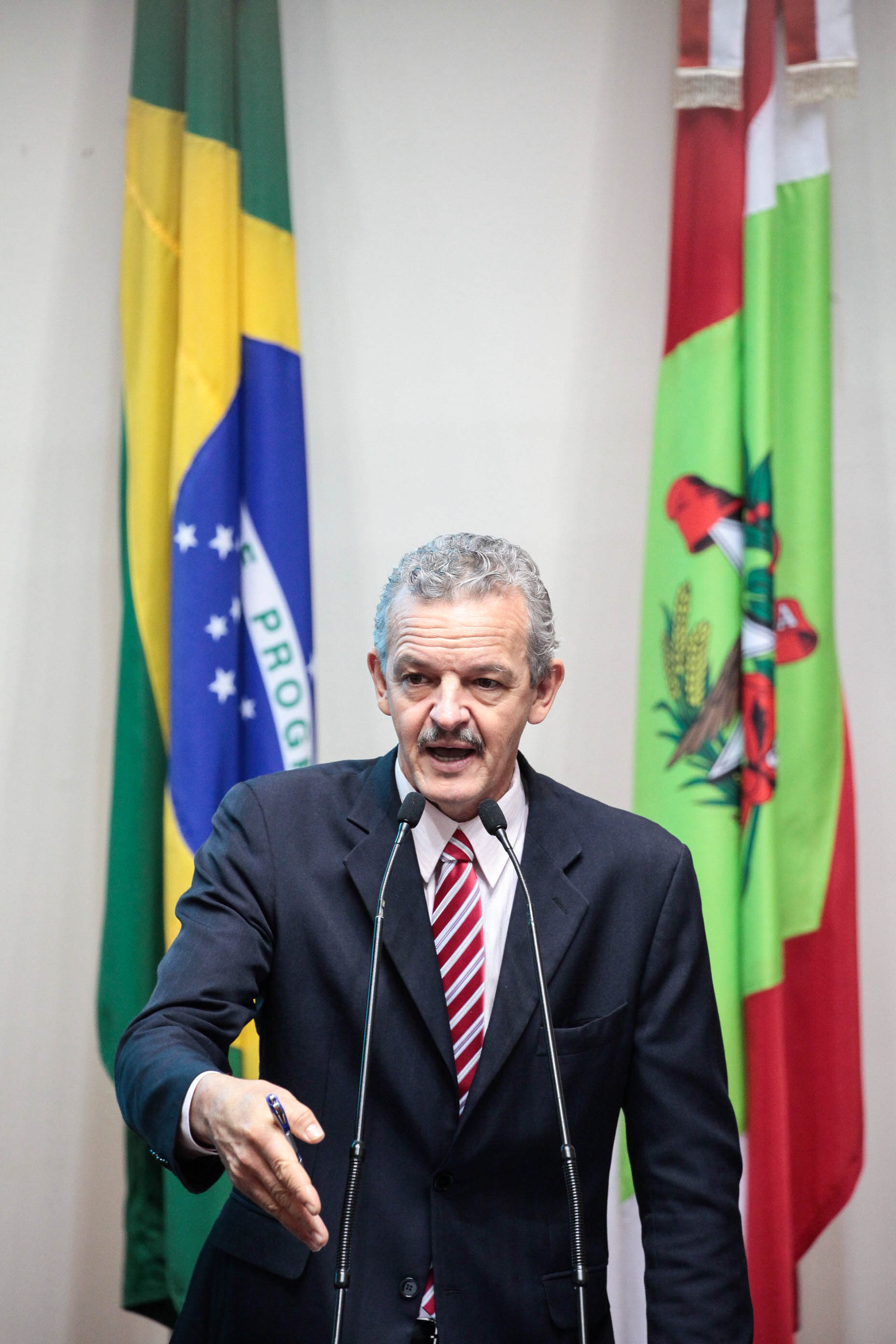 Deputado Dirceu Dresch (PT). Sessão Ordinária.