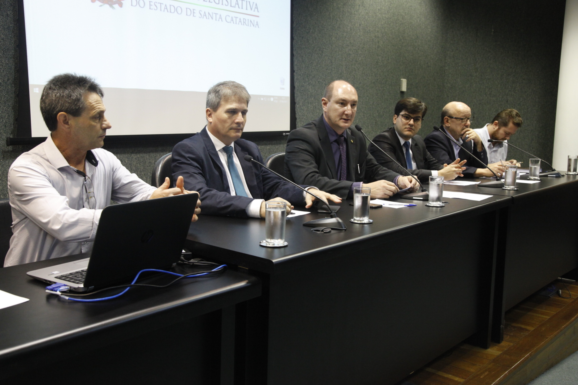 Projeto que prevê redução das faixas de domínio é debatido em audiência