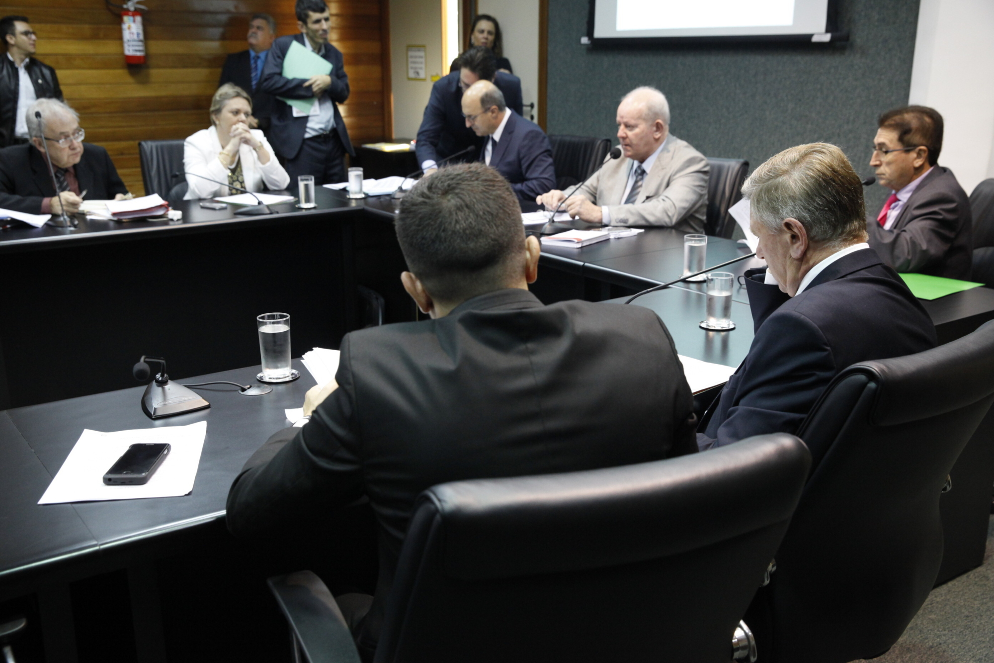 PEC que acaba com pensão de ex-governadores vai a Plenário