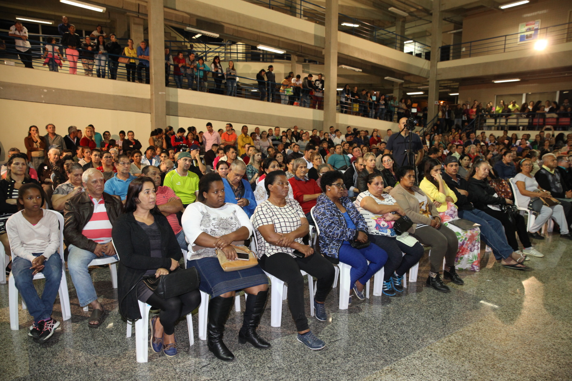 Entrega de escrituras em Itajaí marca lançamento da 2ª etapa do Lar Legal