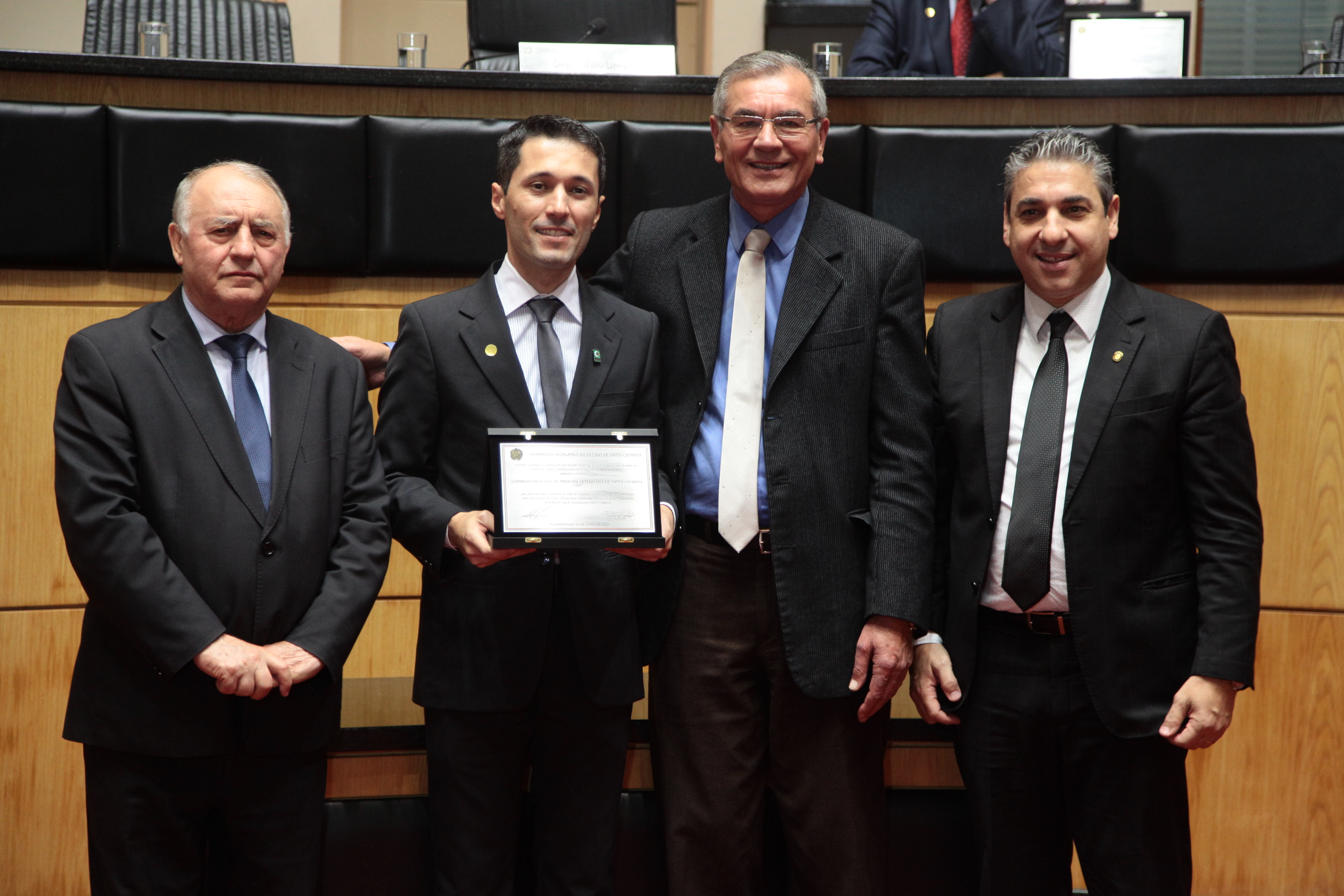10 Anos da Certificação de Santa Catarina como Livre da Febre Aftosa - Marcos Vinicius de Oliveira Neves