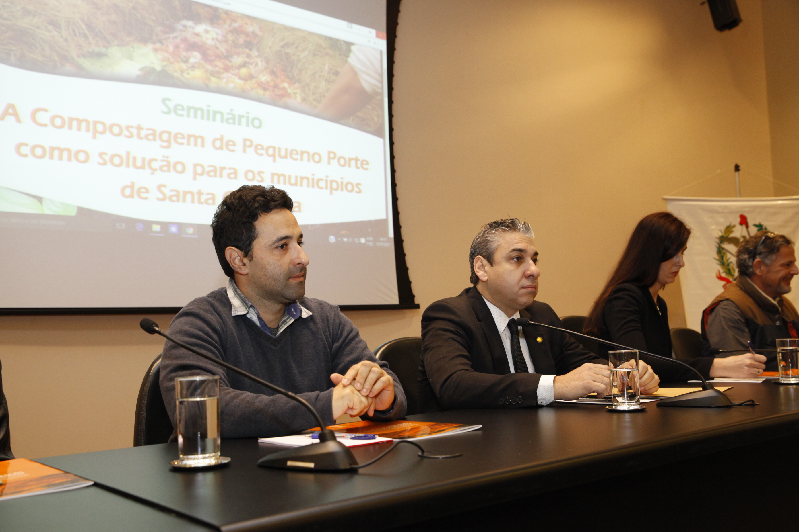 Seminário Política Nacional de Resíduos Sólidos.
