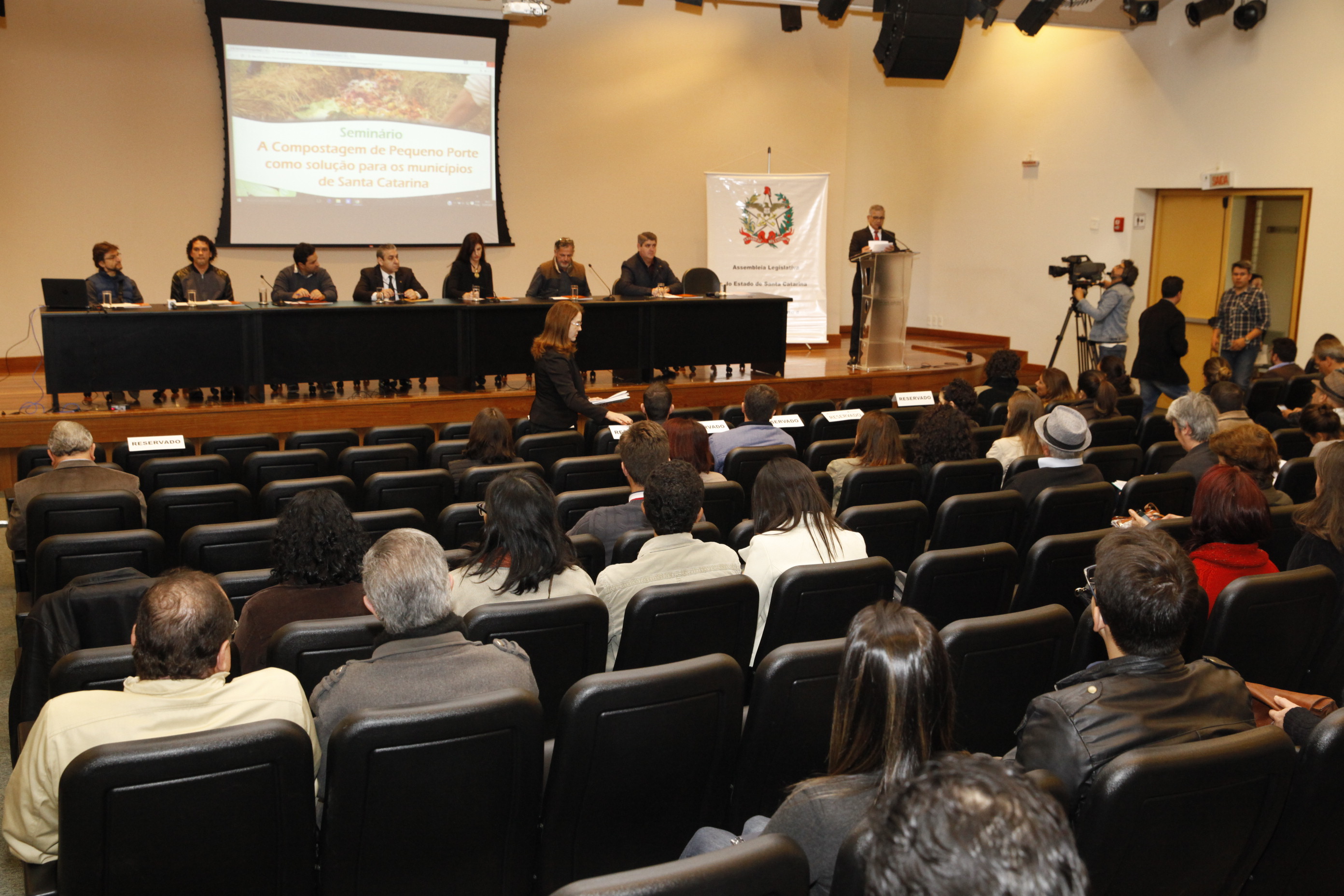 Seminário Política Nacional de Resíduos Sólidos.