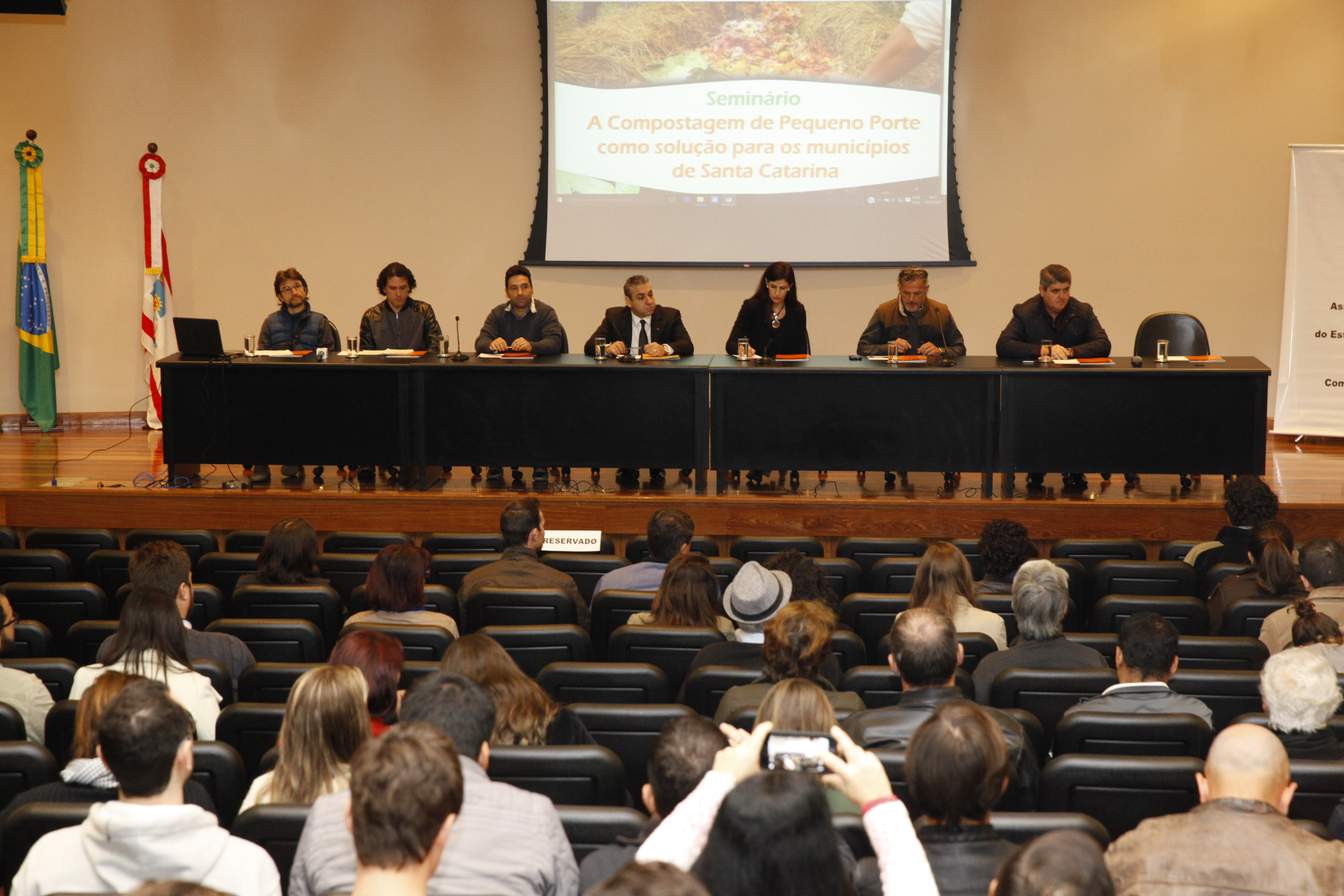 Seminário Política Nacional de Resíduos Sólidos.