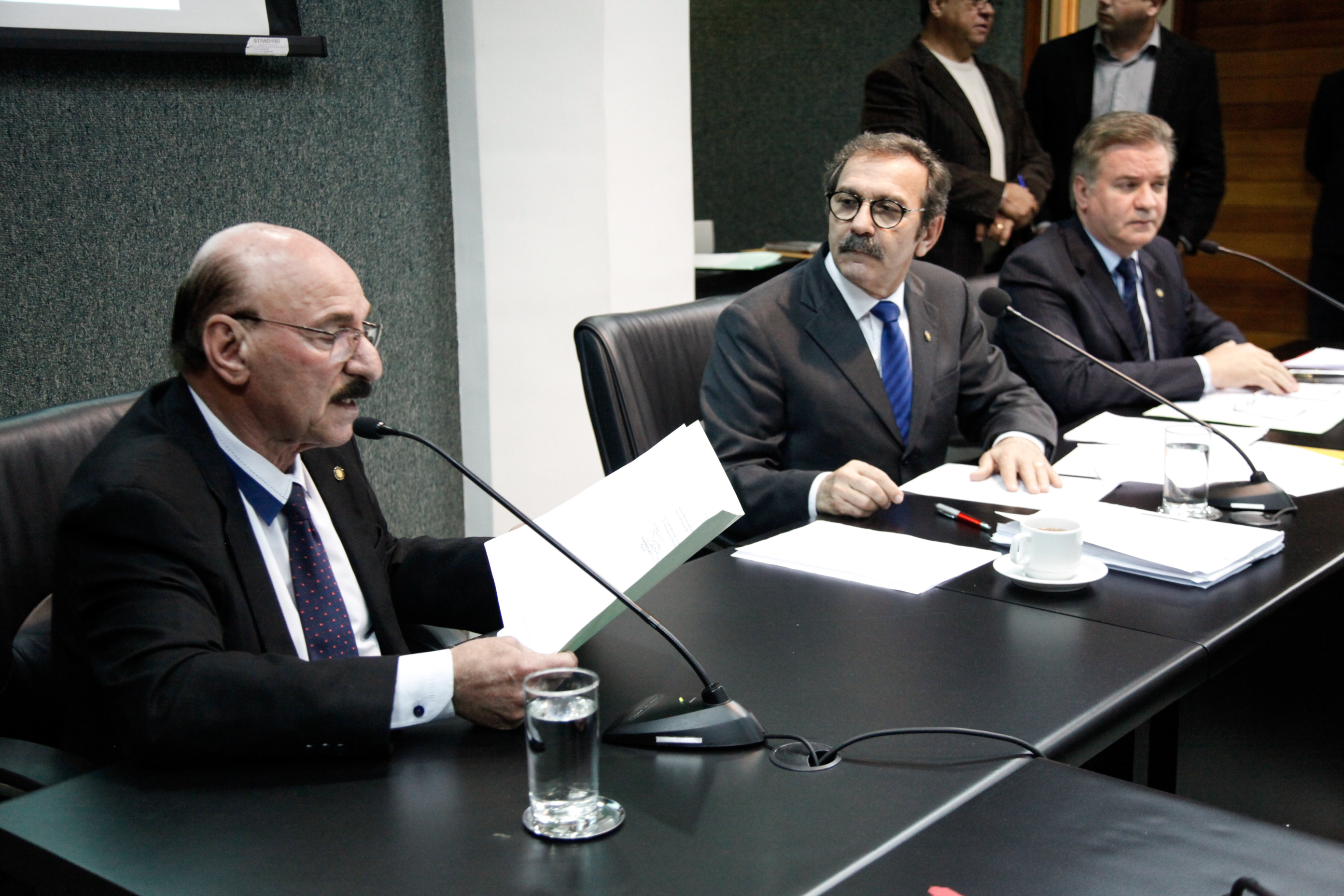 Comissão de Trabalho, Administração e Serviços Públicos.