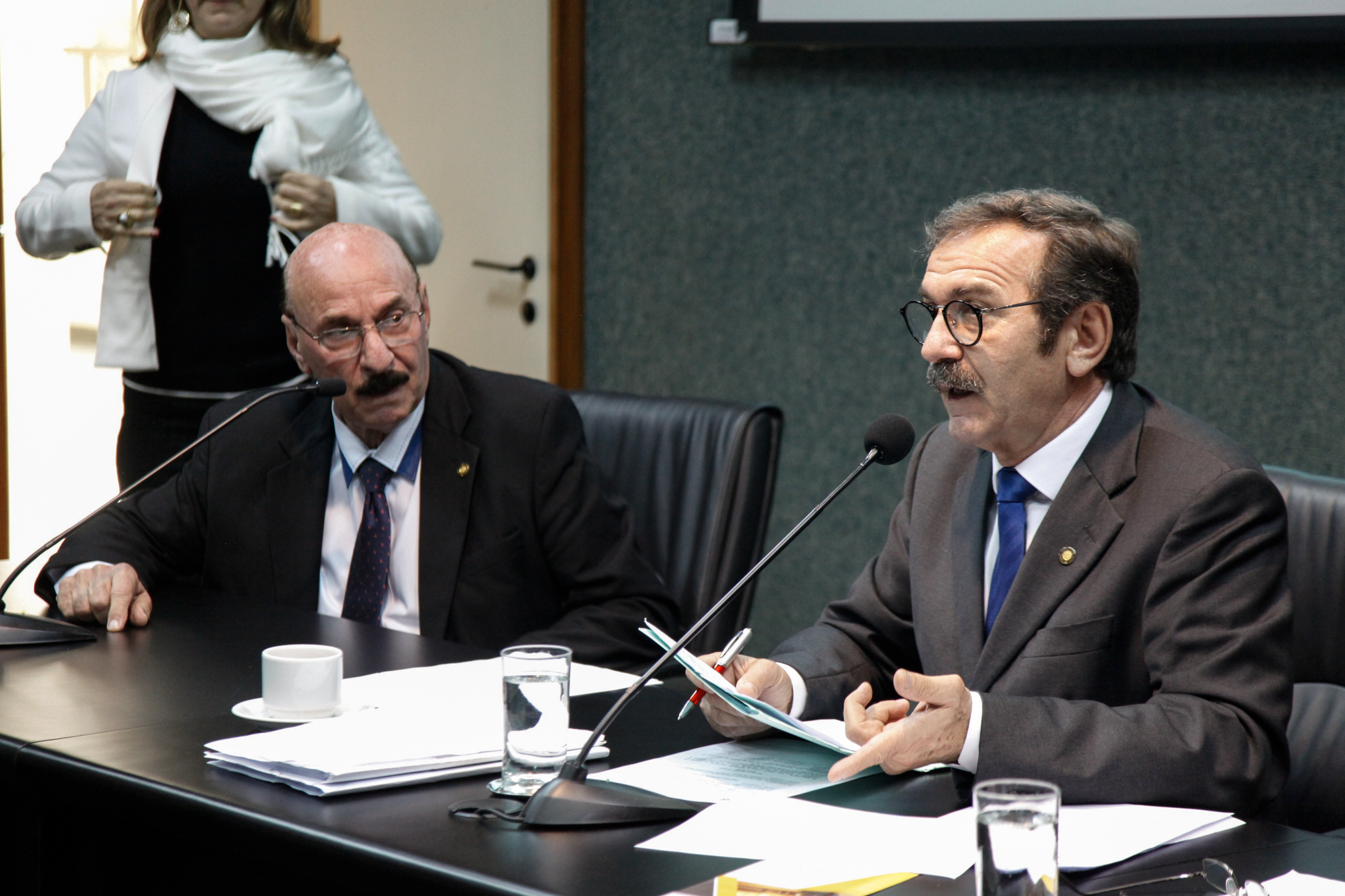 Comissão de Trabalho, Administração e Serviços Públicos.