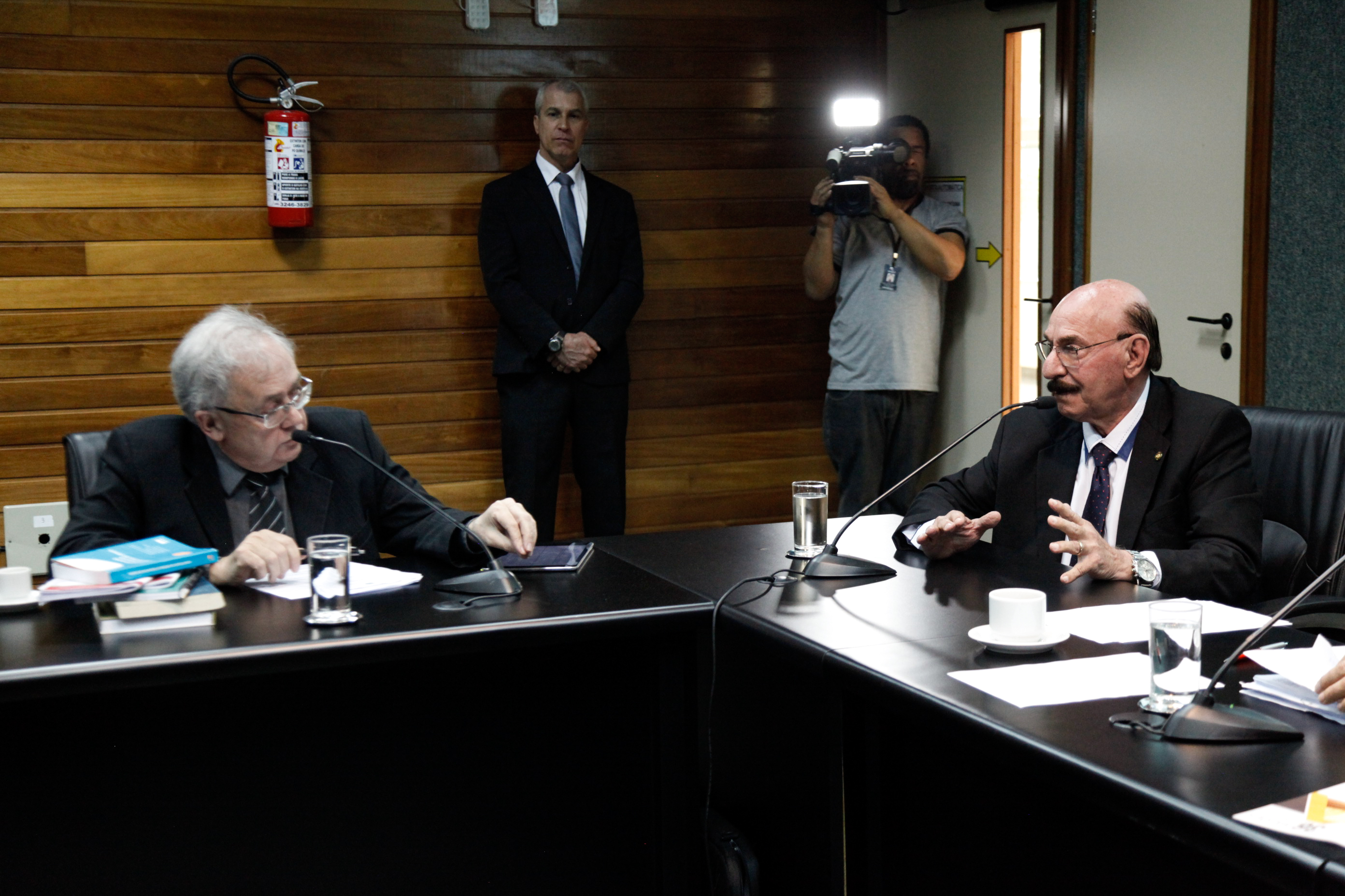 Comissão de Trabalho, Administração e Serviços Públicos.