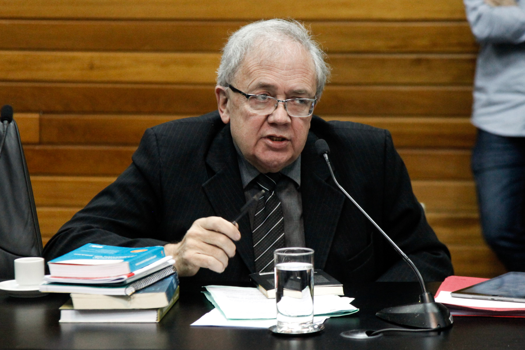 Deputado Fernando Coruja (PMDB). Comissão de Trabalho, Administração e Serviços Públicos.