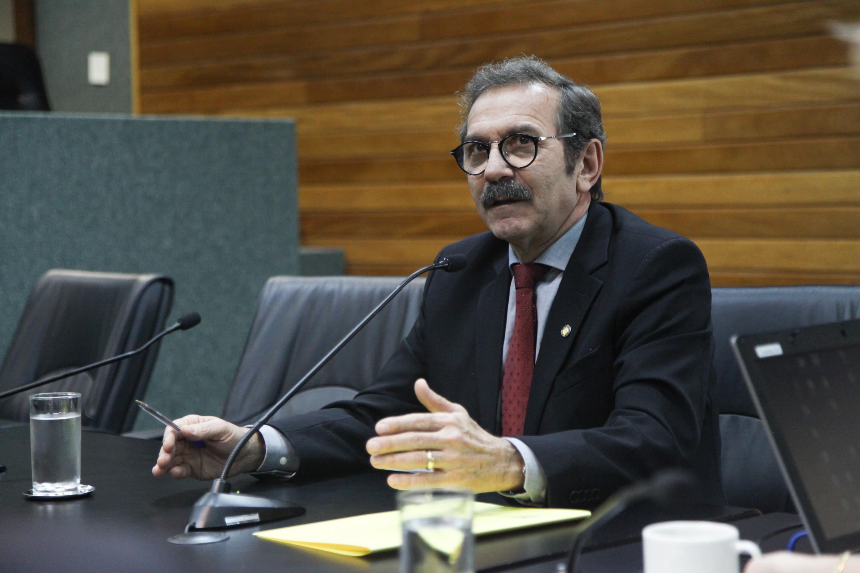 Deputado Serafim Venzon (PSDB). Comissão de Prevenção e Combate às Drogas.