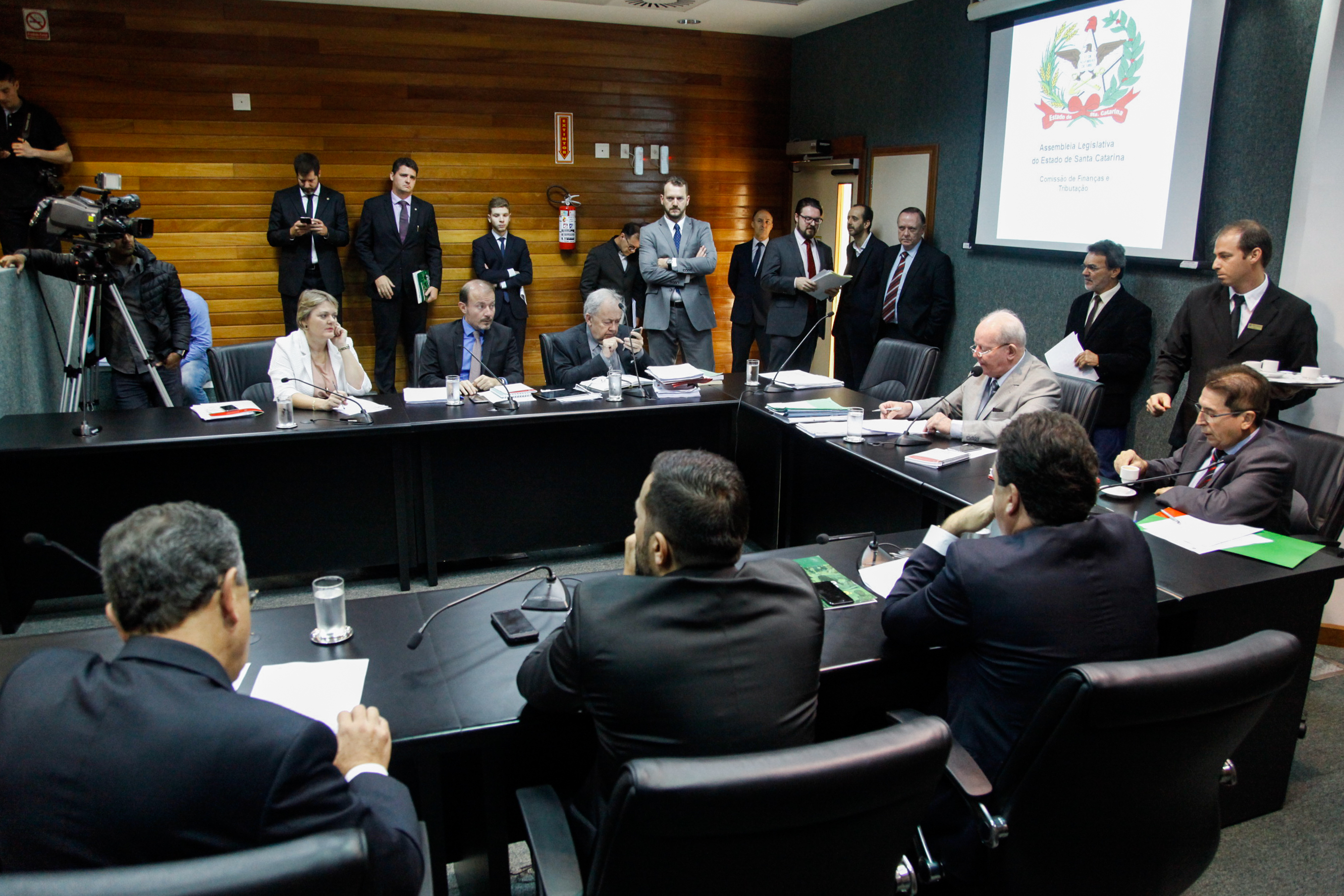 Comissão de Finanças e Tributação.
