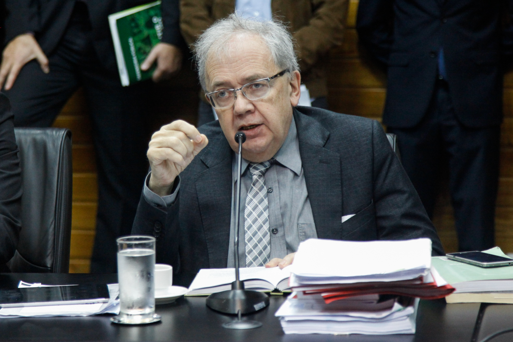 Deputado Fernando Coruja (PMDB). Comissão de Finanças e Tributação.