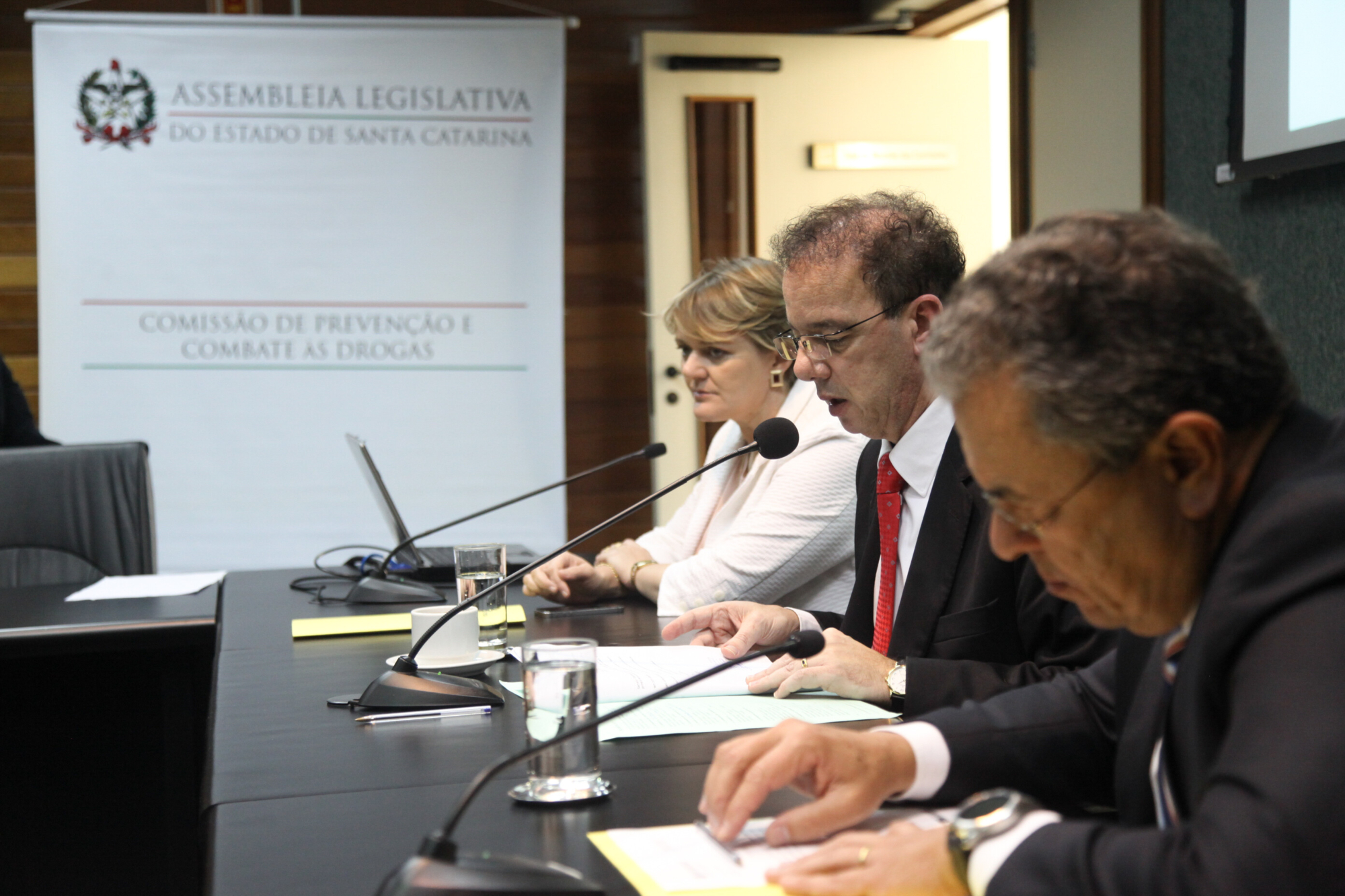 Comissão aprova projeto voltado para a prevenção do tabagismo em SC