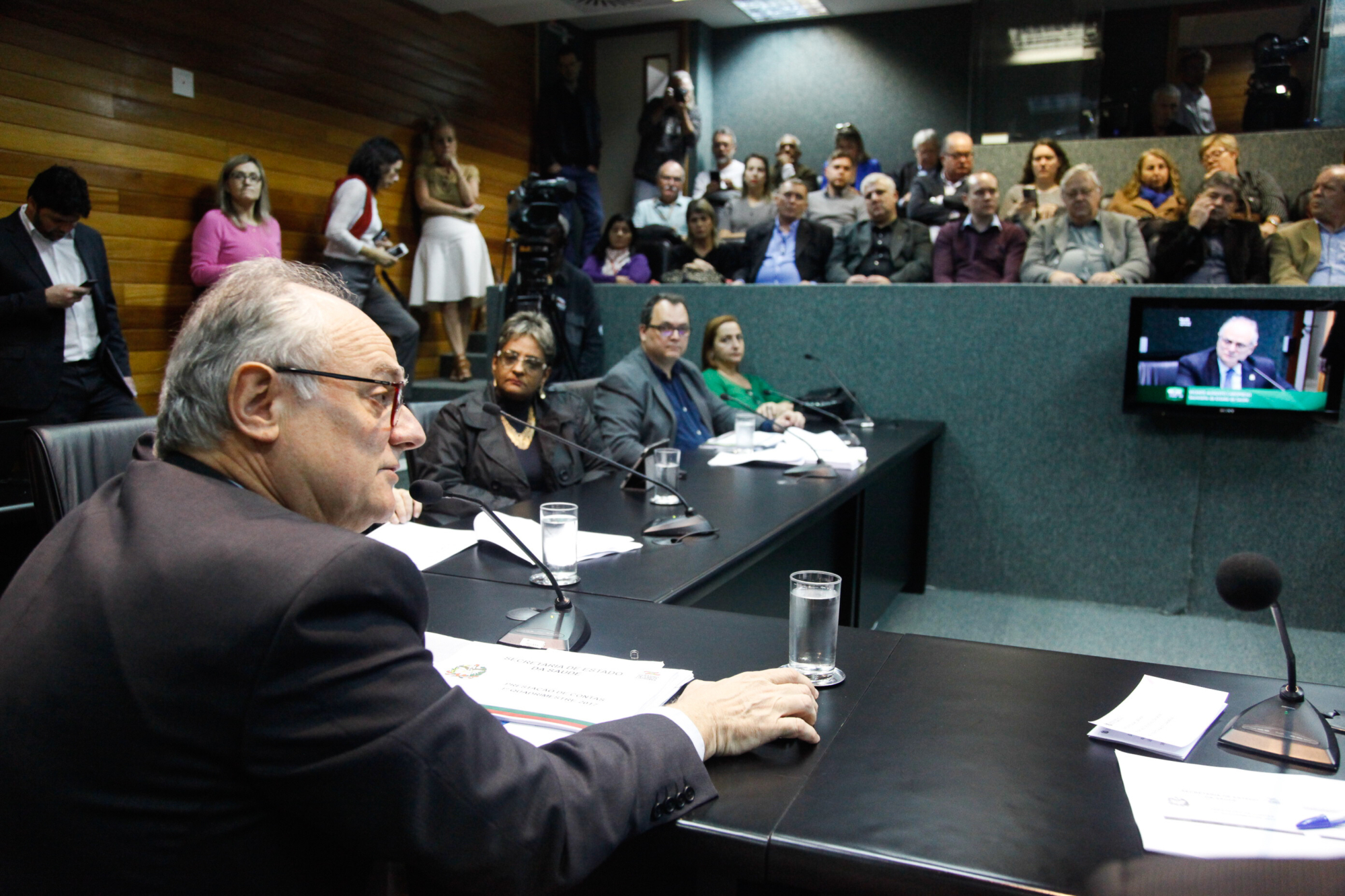 Secretário de Saúde apresenta relatório parcial de gestão
