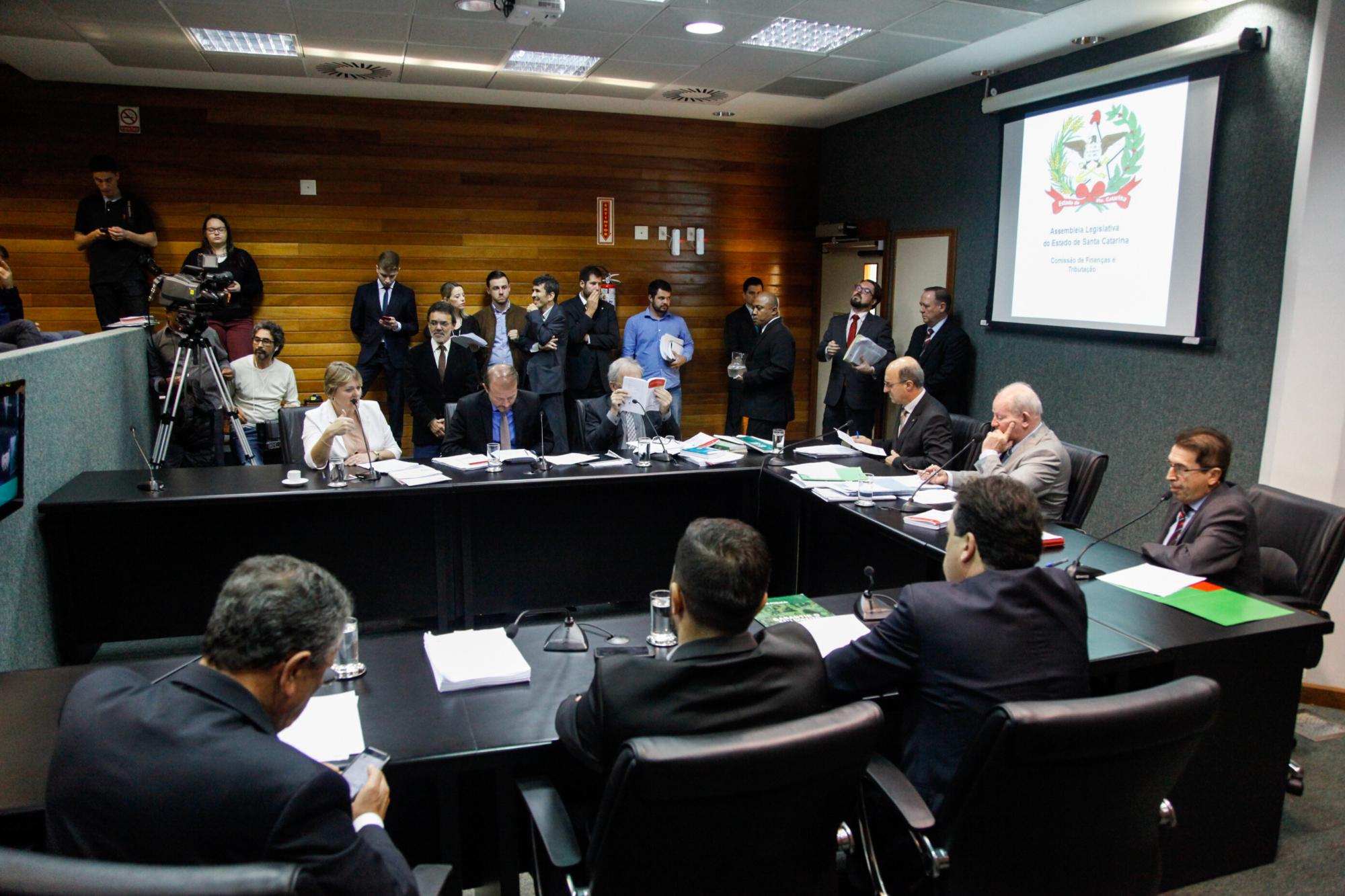 Finanças aprova PL que altera uso dos recursos do FRJ, com uma emenda