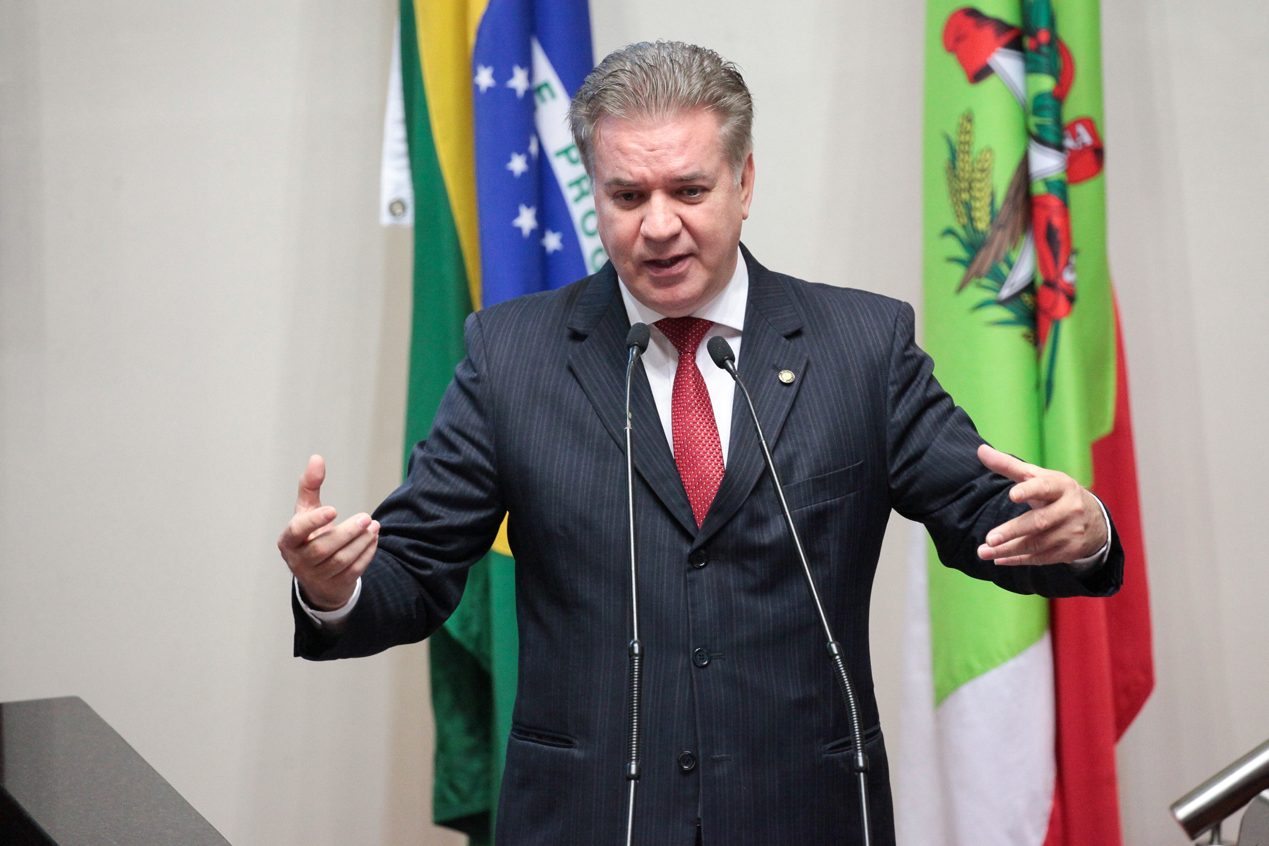 Deputado Cesar Valduga (PCdoB). Sessão Ordinária.