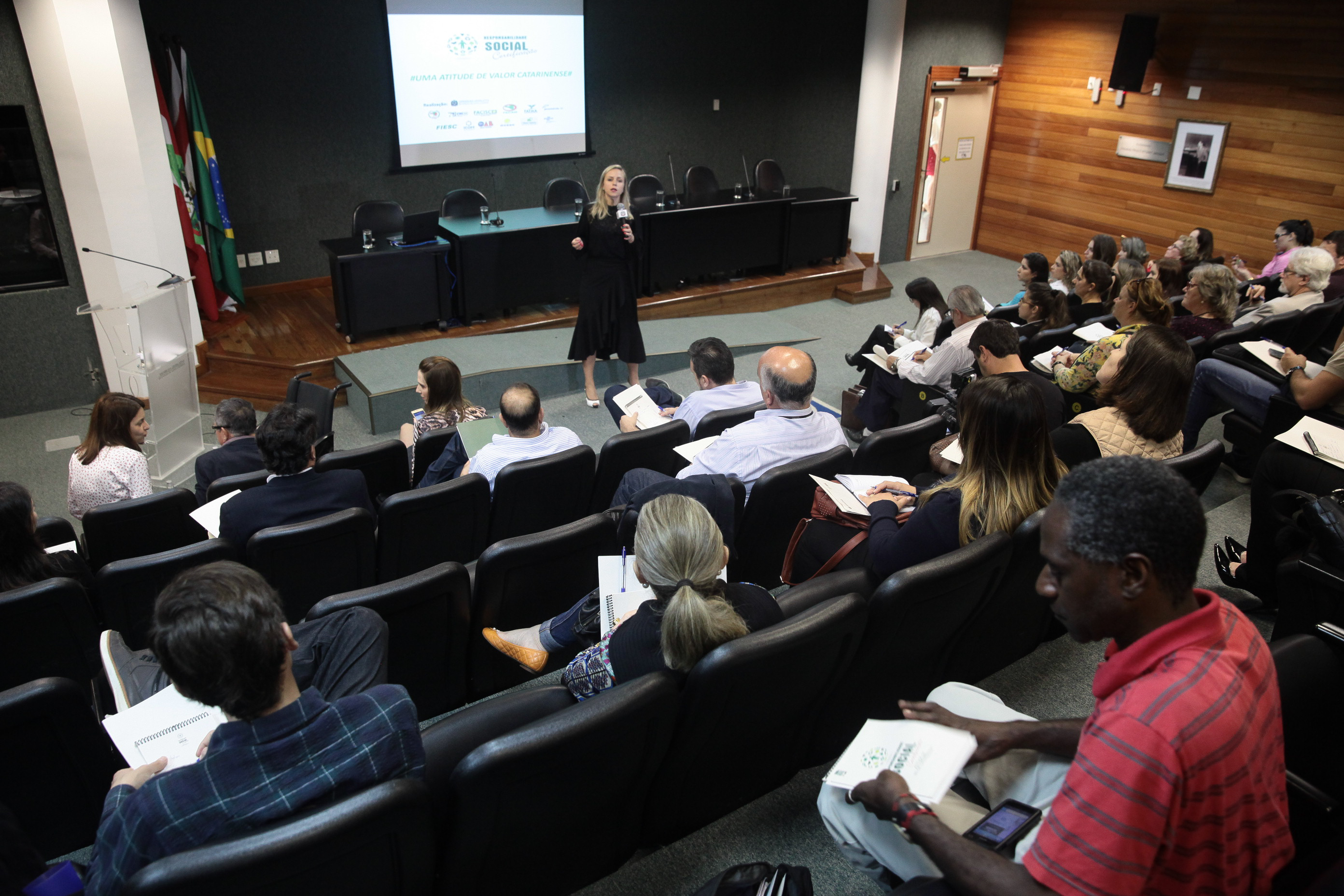 III Seminário da Certificação de Responsabilidade Social.  Adelita Adiers