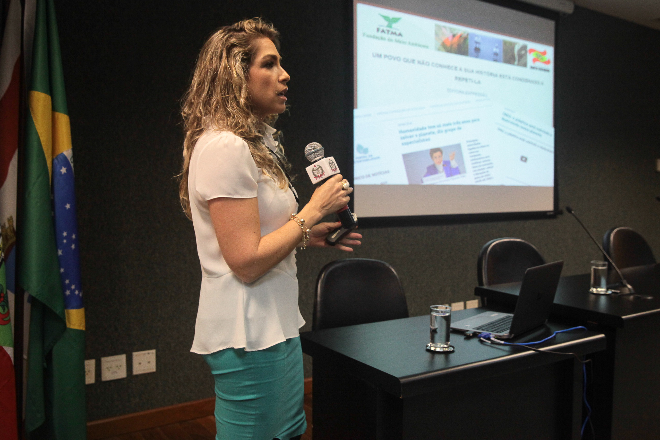 III Seminário da Certificação de Responsabilidade Social. Karla Straioto Spessatto.