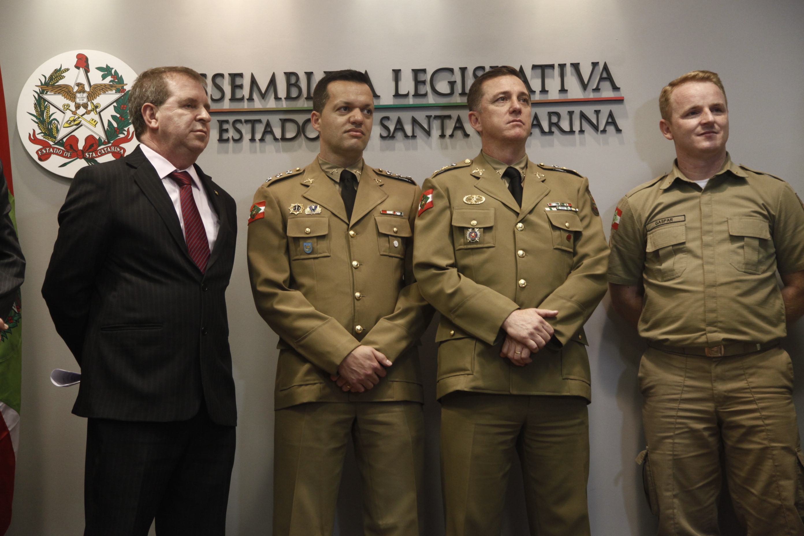 Homenagem aos Policiais Militares.