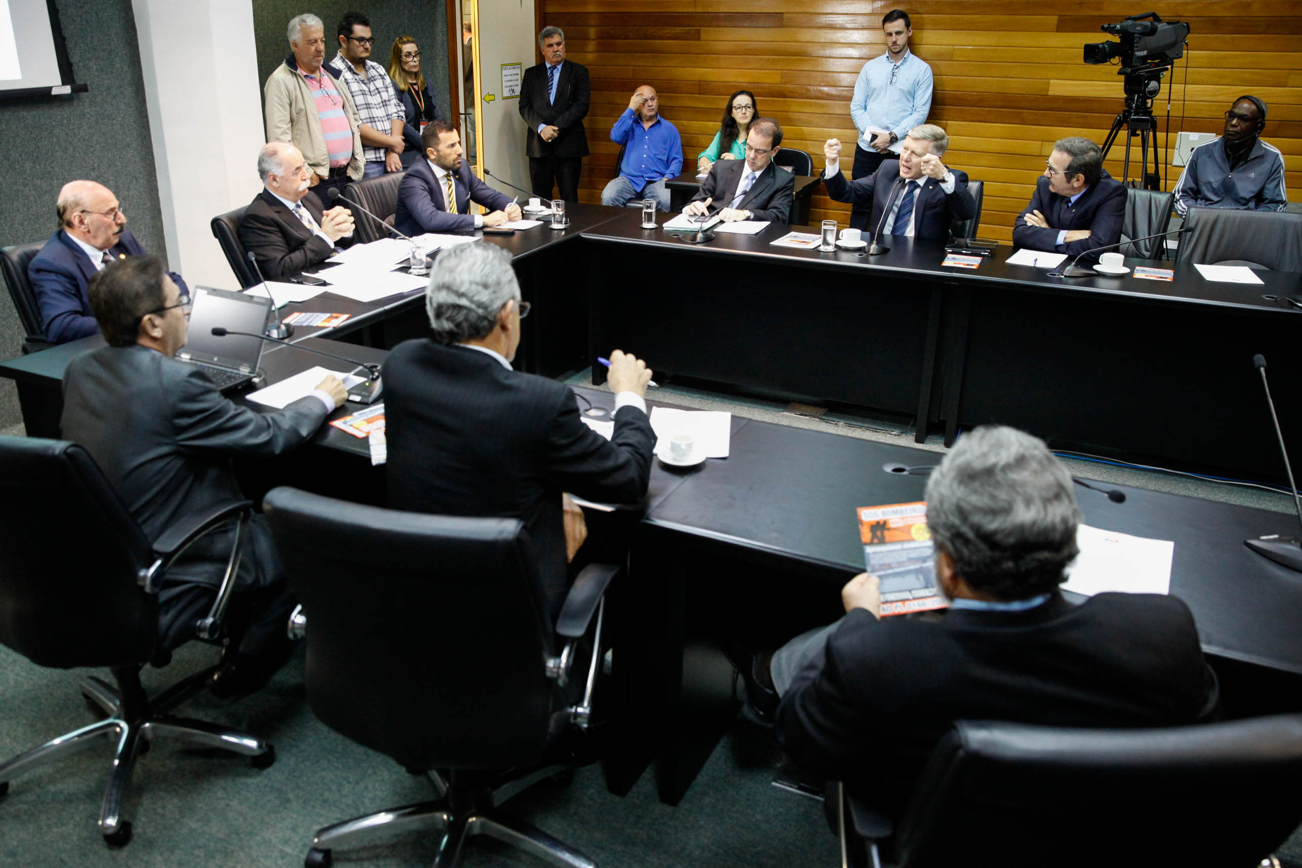 Reunião Simultânea da Comissão de Segurança Pública e da Comissão de Proteção Civil.