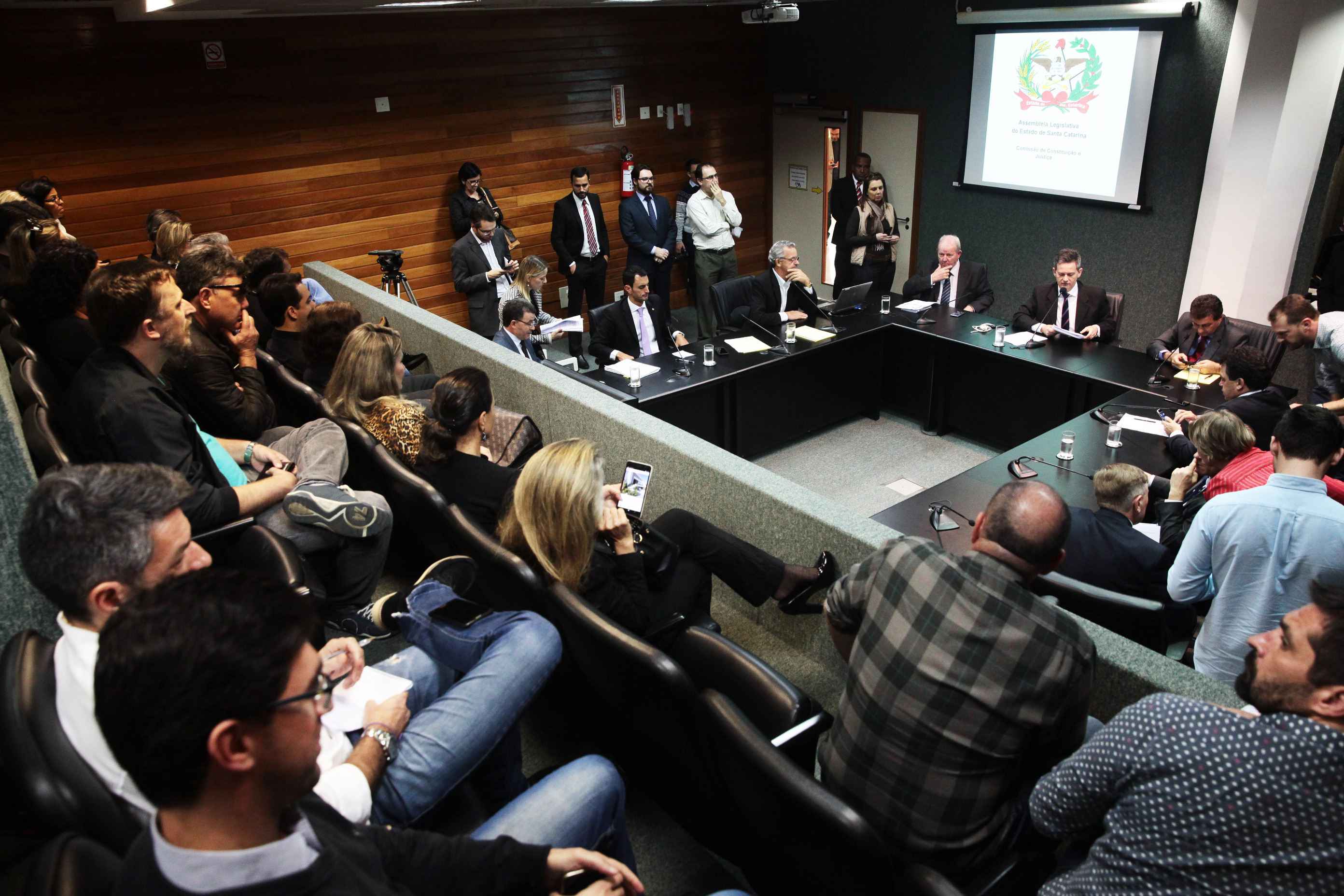 Reunião Extraordinária da Comissão de Constituição e Justiça.