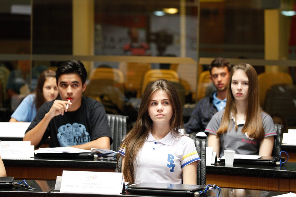 Sessão Especial do Parlamento Jovem Catarinense.