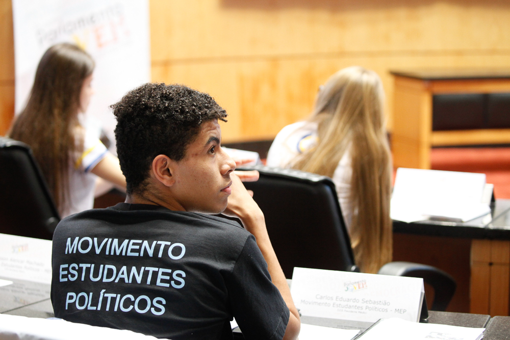 Sessão Especial do Parlamento Jovem Catarinense.