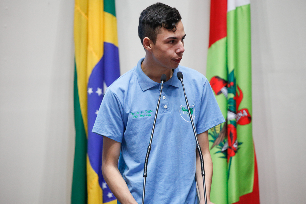 Sessão Especial do Parlamento Jovem Catarinense.