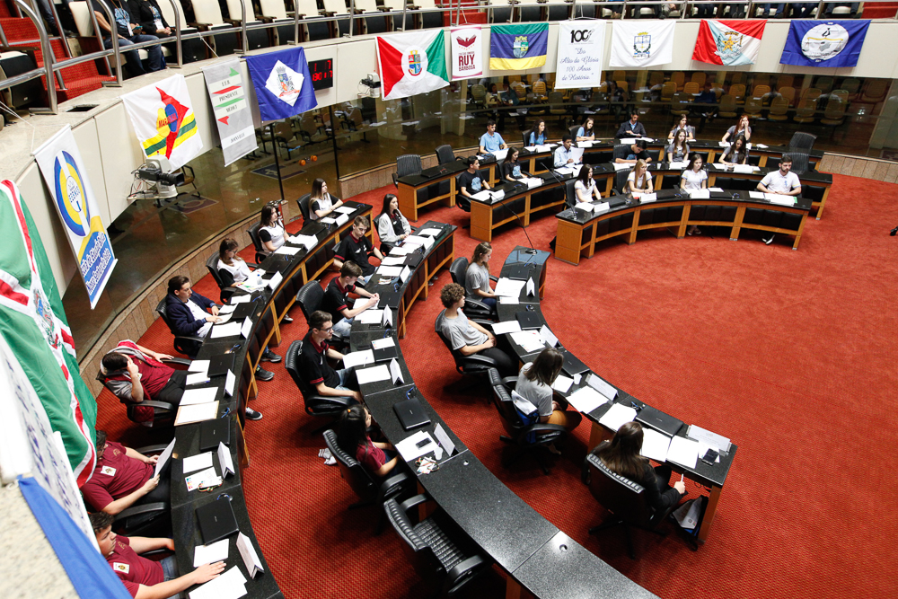 Sessão Especial do Parlamento Jovem Catarinense.