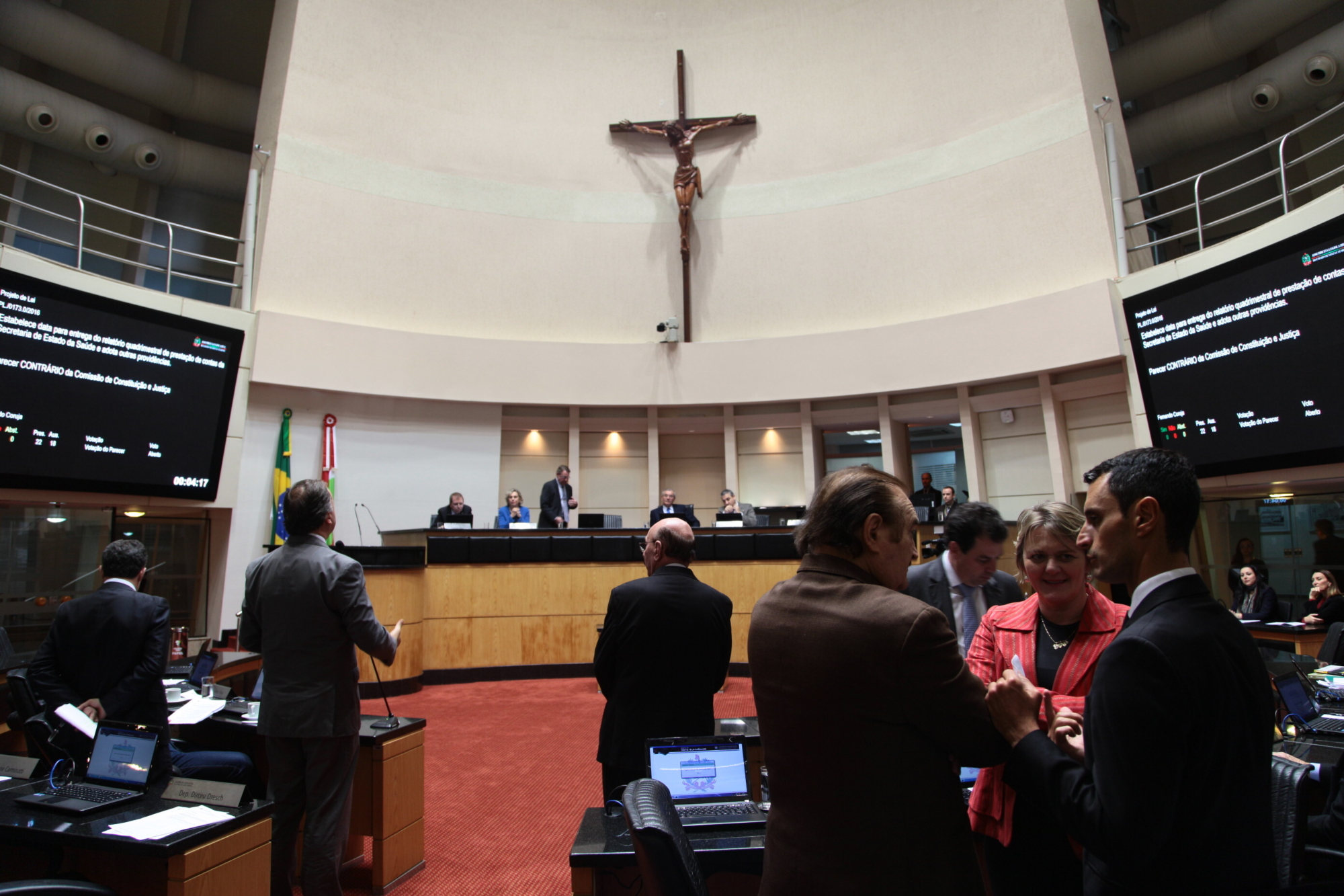 Aprovada inclusão do companheiro de união estável nas faturas mensais