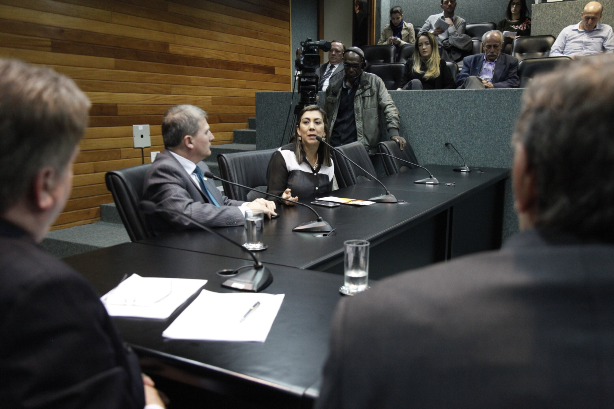 Servidores contestam terceirização de psicólogos e assistentes sociais em processos judiciais