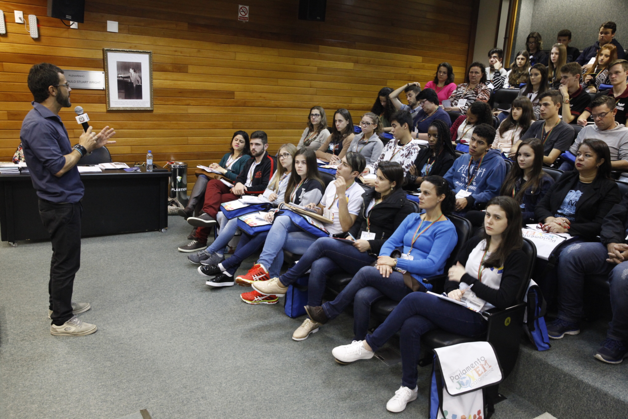 Curso de oratória dá início à programação do 22º Parlamento Jovem
