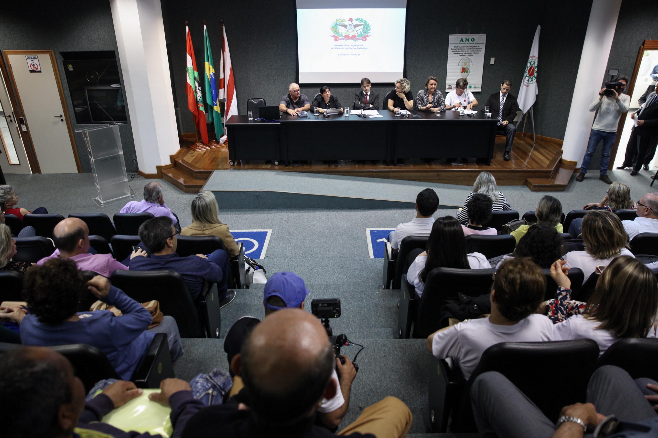 Audiência Pública Sobre a Situação dos Ostomizados em Santa Catarina.