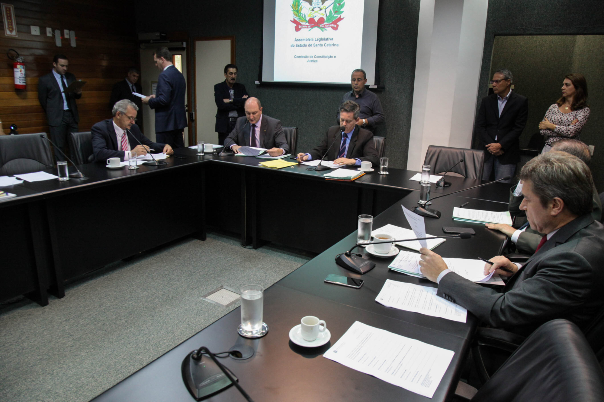 Deputados admitem MP que perdoa juros e multas de empresas com dívidas de ICMS