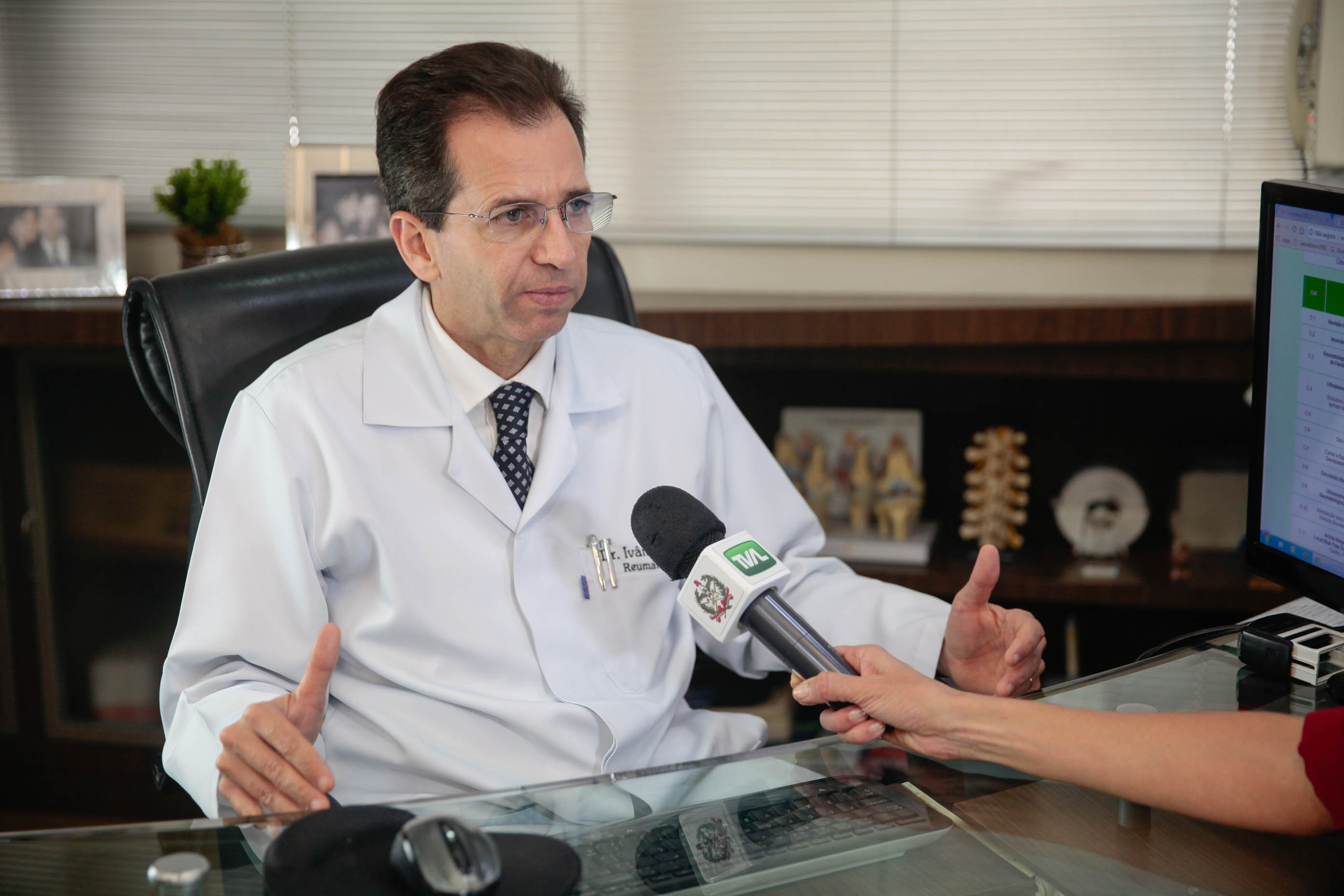 Dr. Ivânio Alves Pereira. 34º Congresso de Reumatologia.