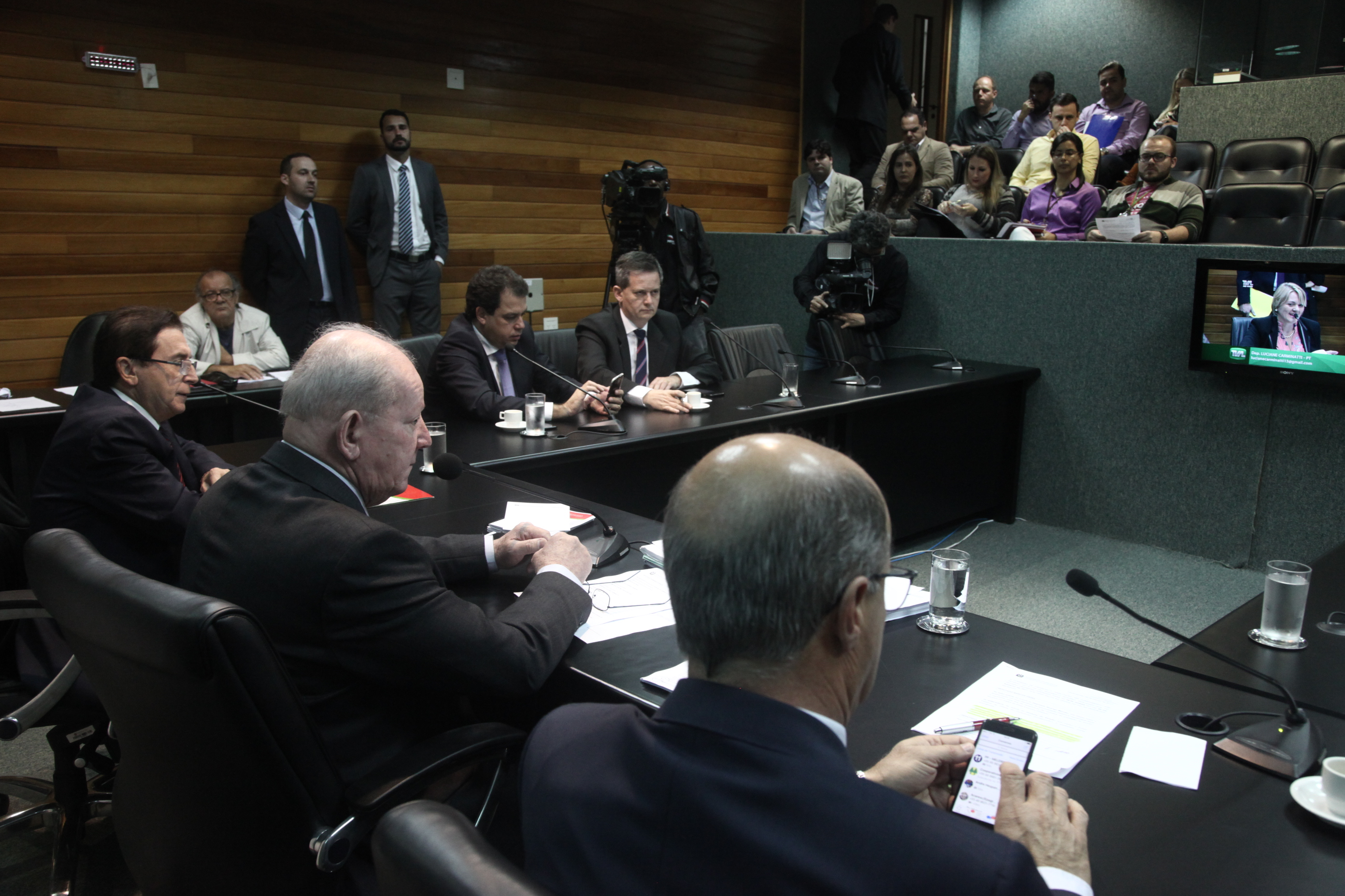 Comissão de Finanças de Tributação.