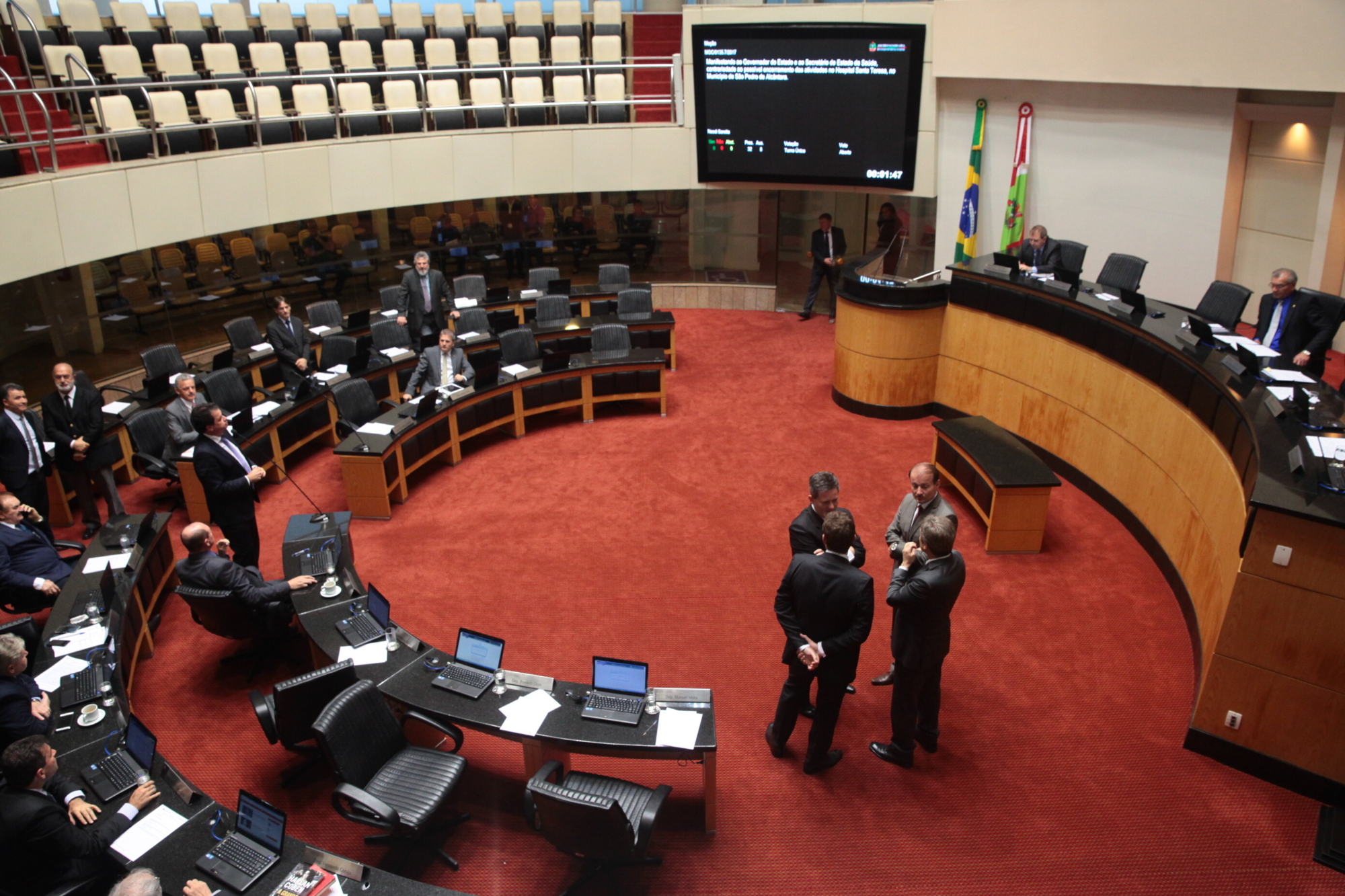 Divergências adiam votação de moção sobre fechamento de hospital