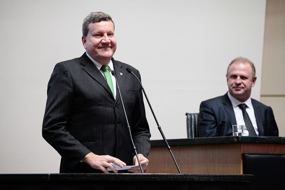 Assembleia Legislativa concede título de cidadão catarinense a Luciano Buligon