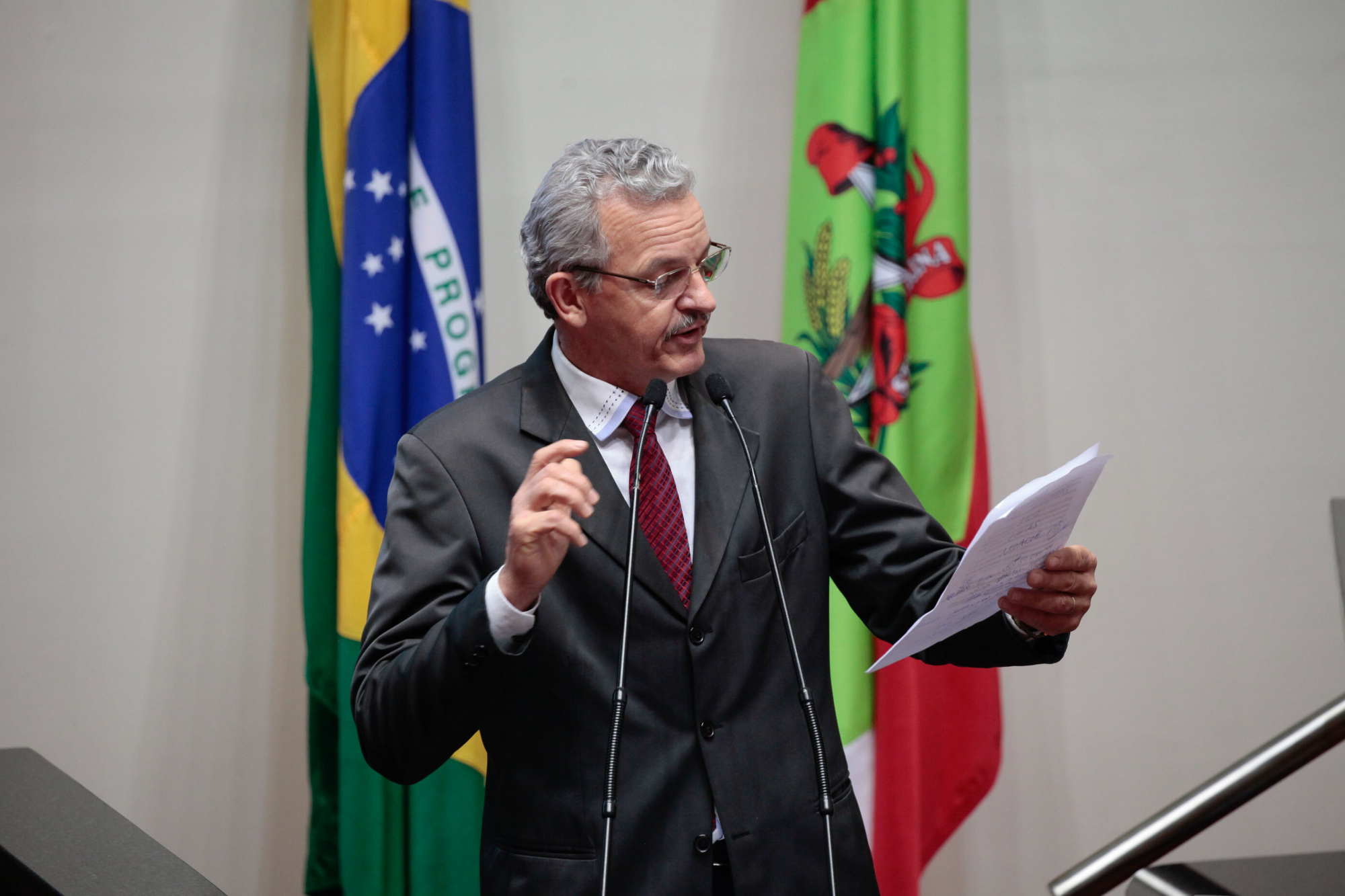 Pronunciamentos dos deputados na sessão desta quarta (16)