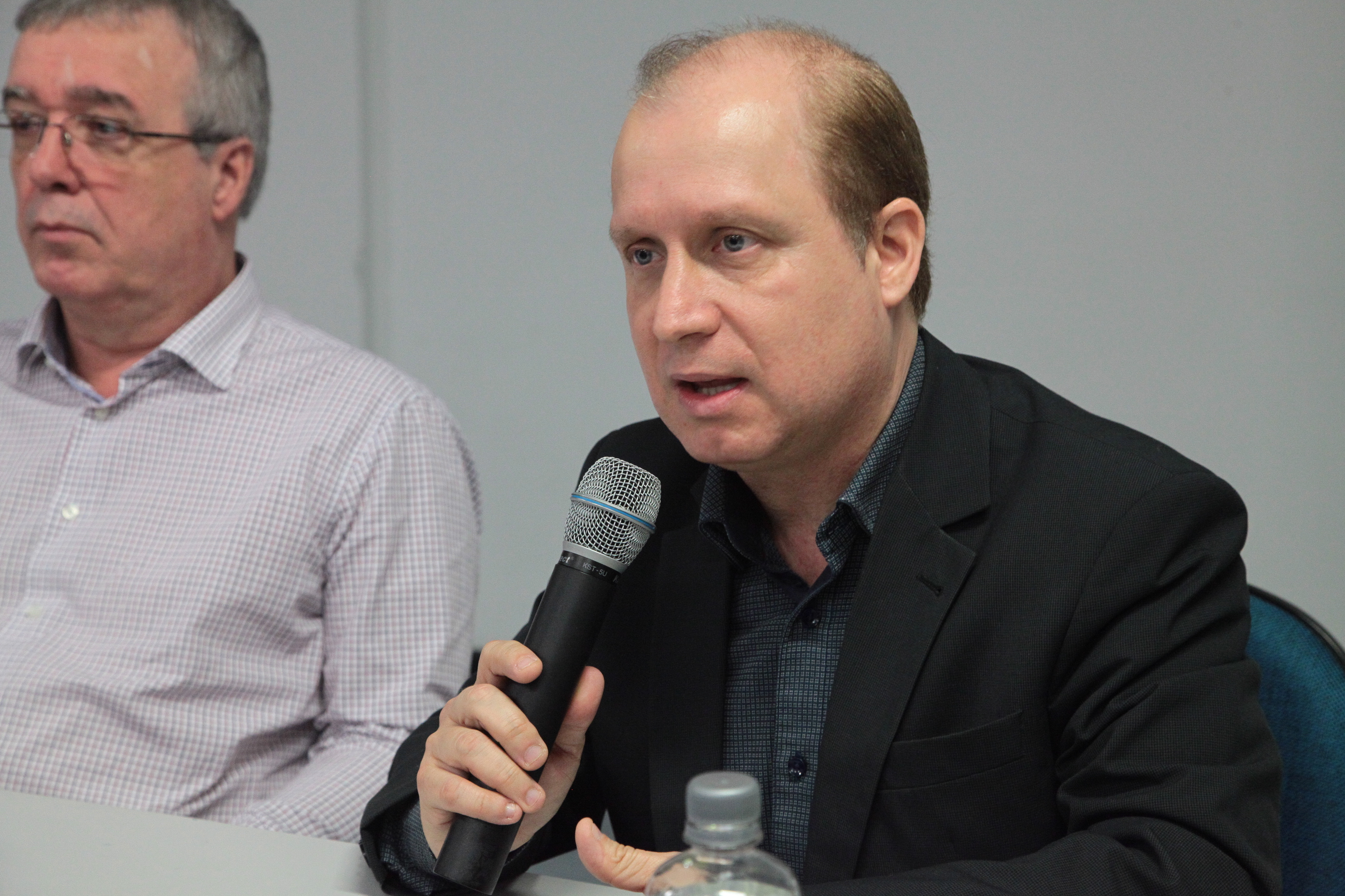 Seminário Lar Legal em Blumenau. Secretário de Habitação de Blumenau, Juliano Gonçalves