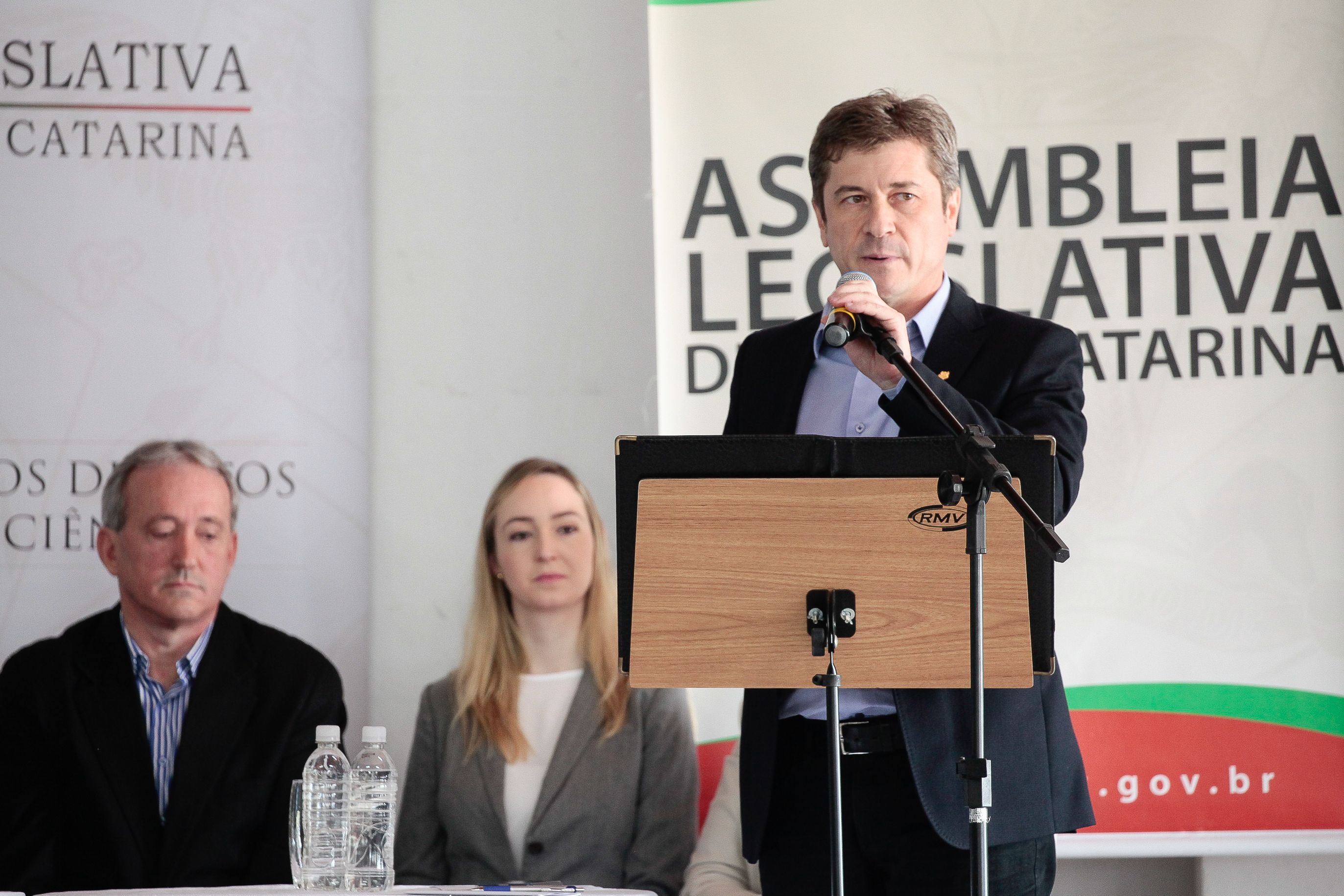 Seminário sobre o Transtorno do Espectro Autista: Conhecer para instruir.