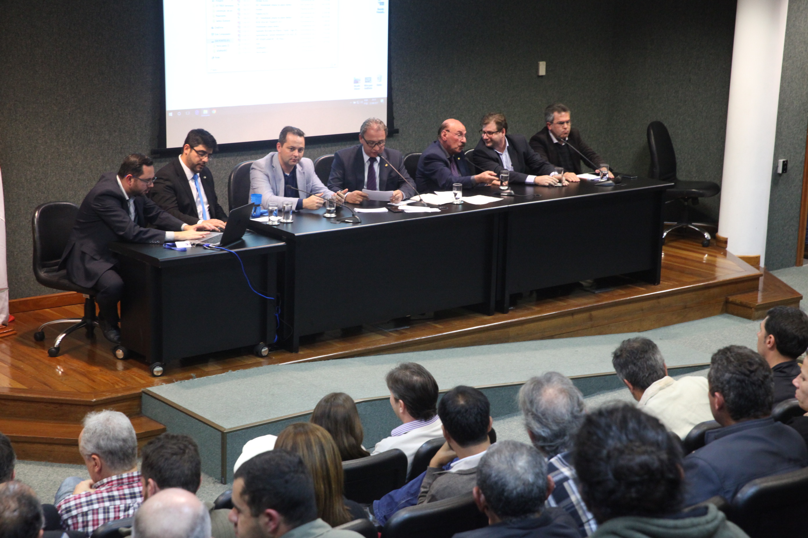 Audiência Pública sobre os novos rumos dos Terrenos de Marinha.