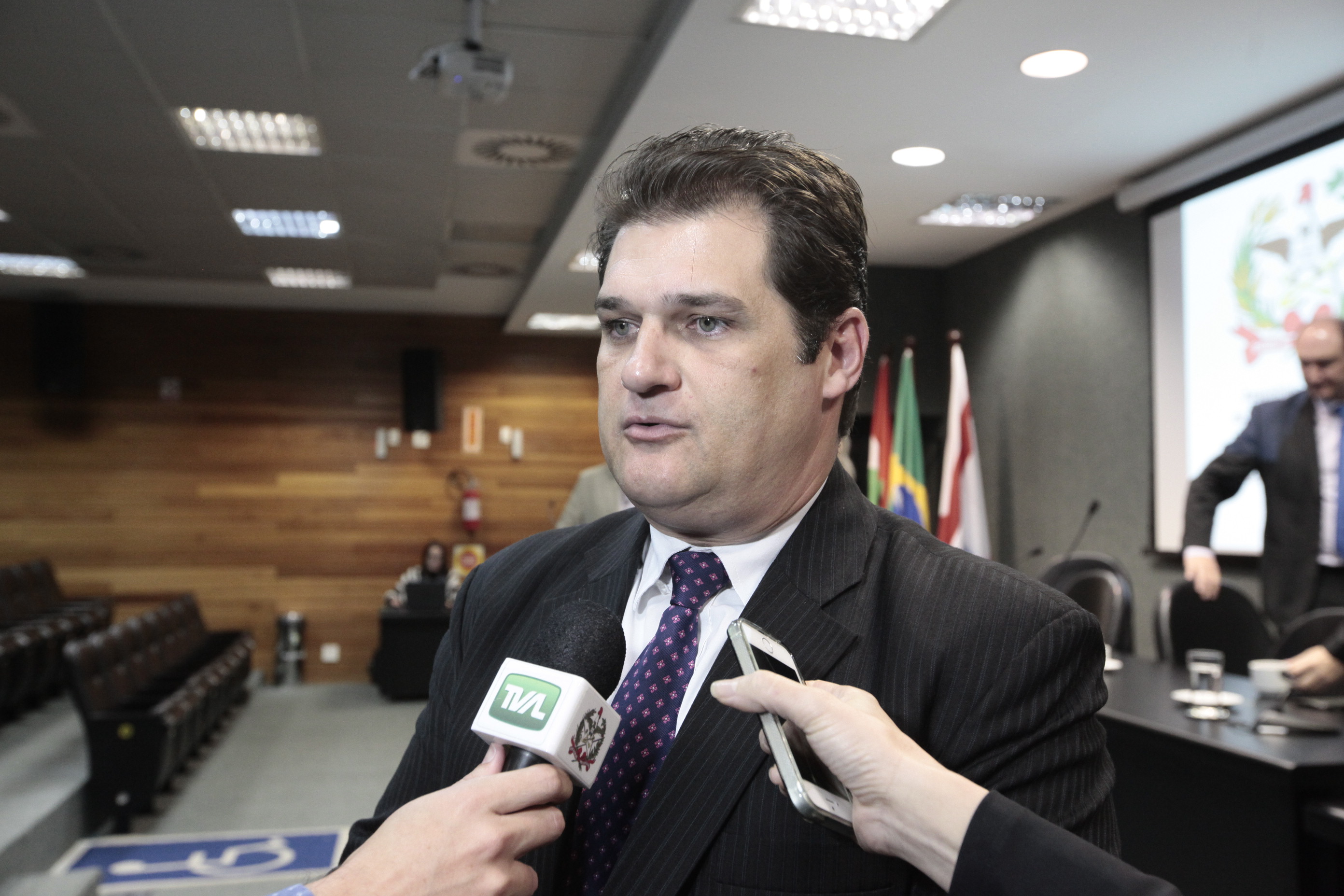 Comissão de Economia.