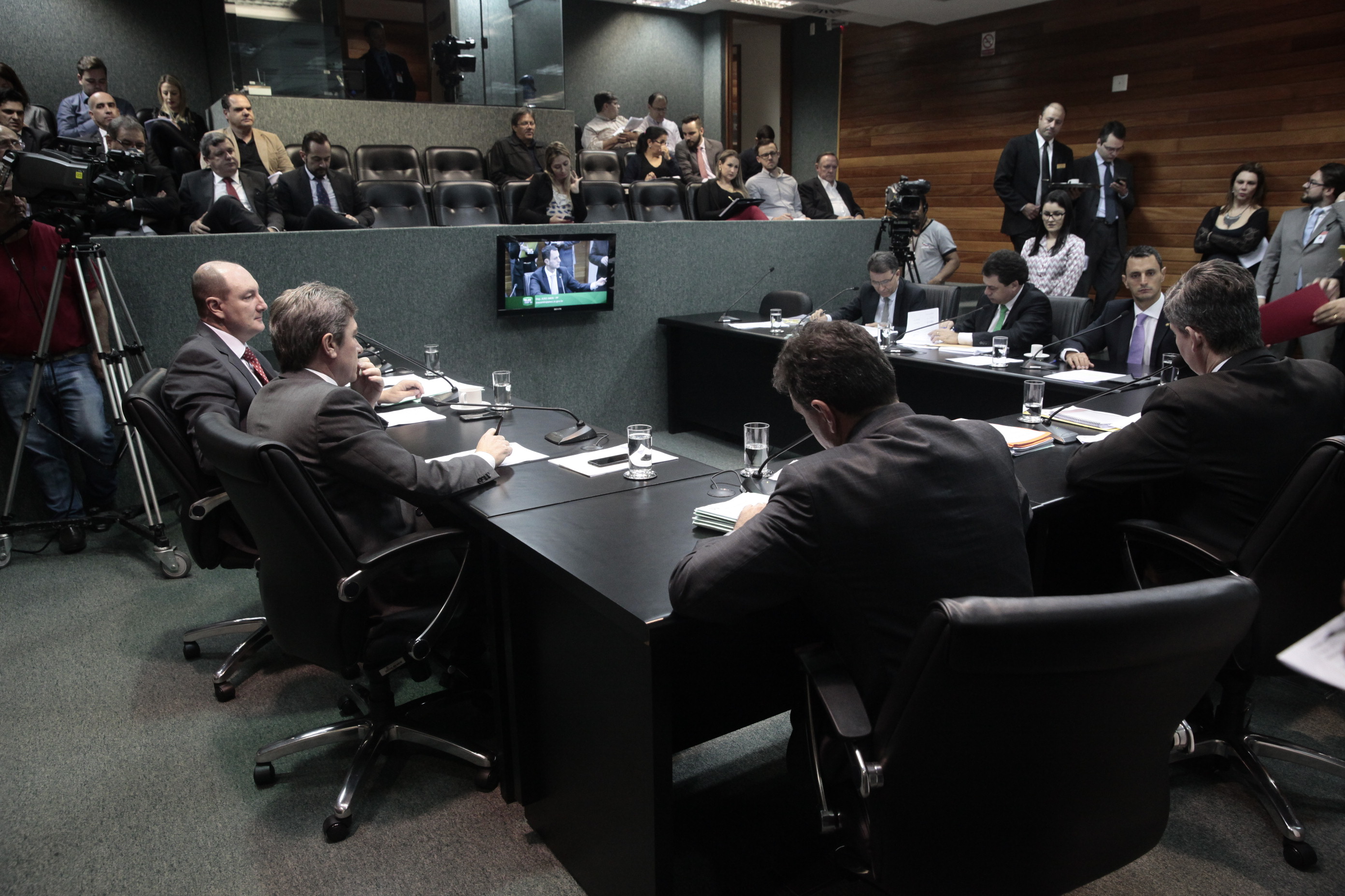 Comissão de Constituição e Justiça.