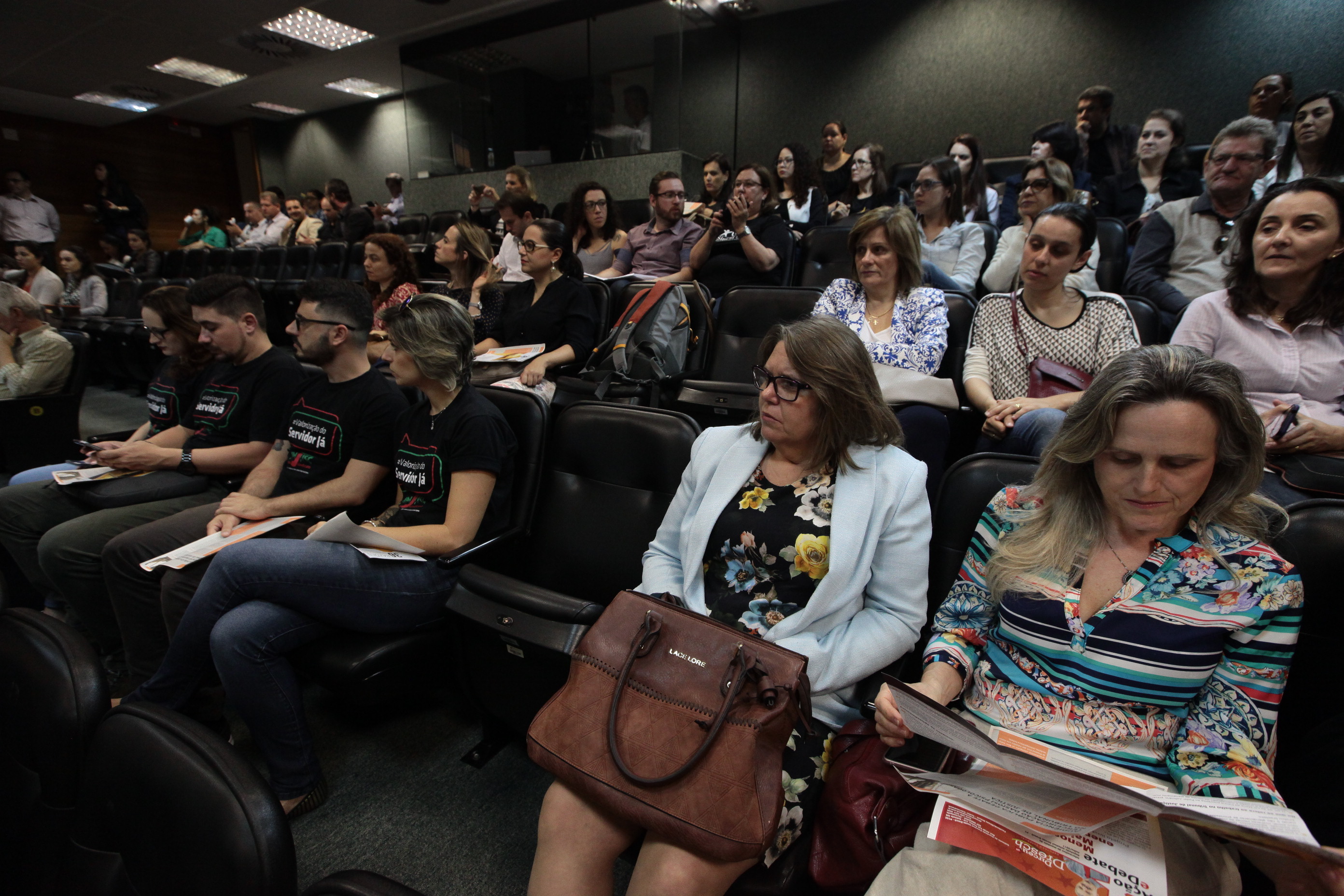 Comissão de Trabalho promove audiência pública para tratar do PLC 14.2/2016 que altera a Lei do Fundo de Reaparelhamento da Justiça.