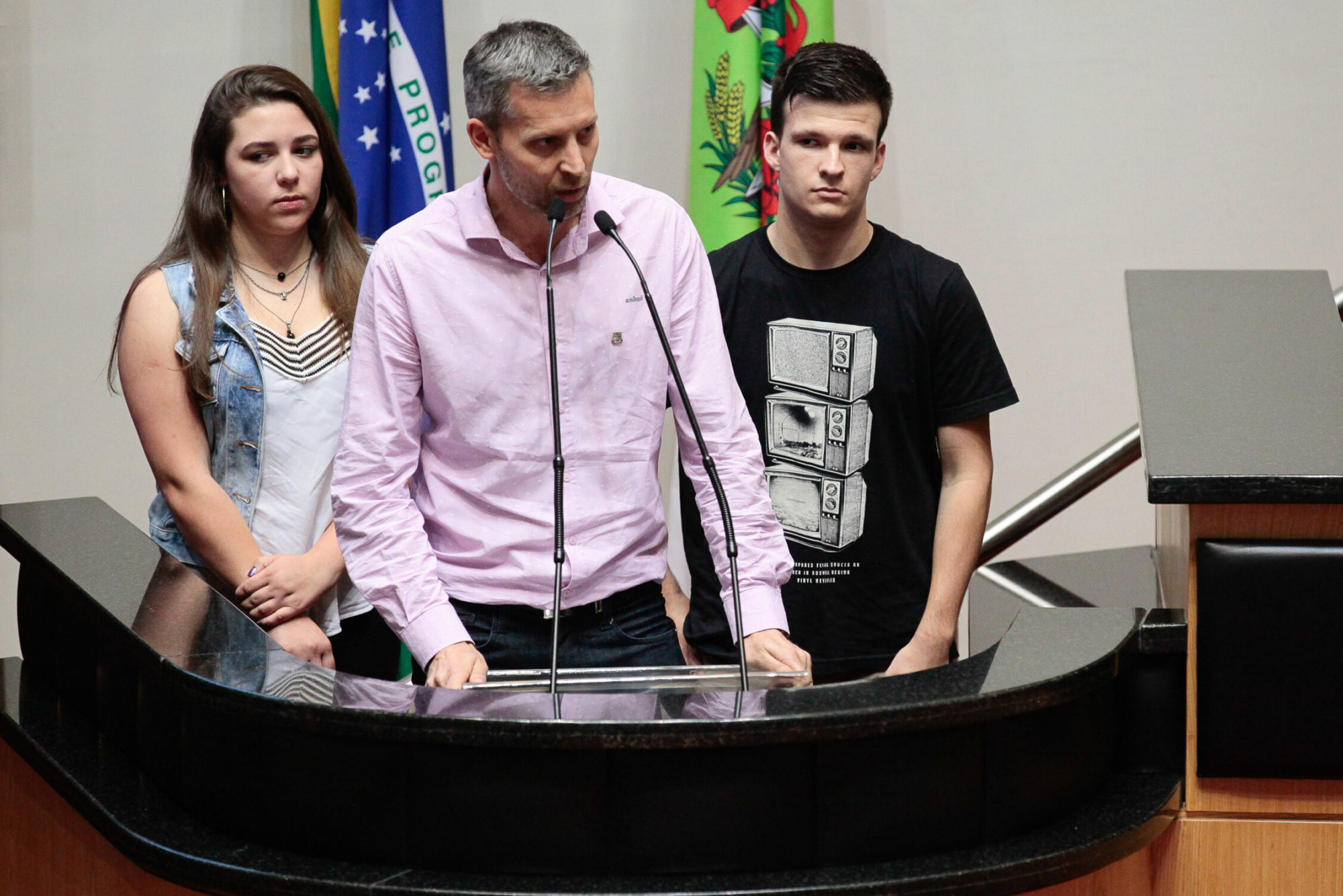 Vereador e estudantes de Guabiruba clamam por reforma da Escola João Boos