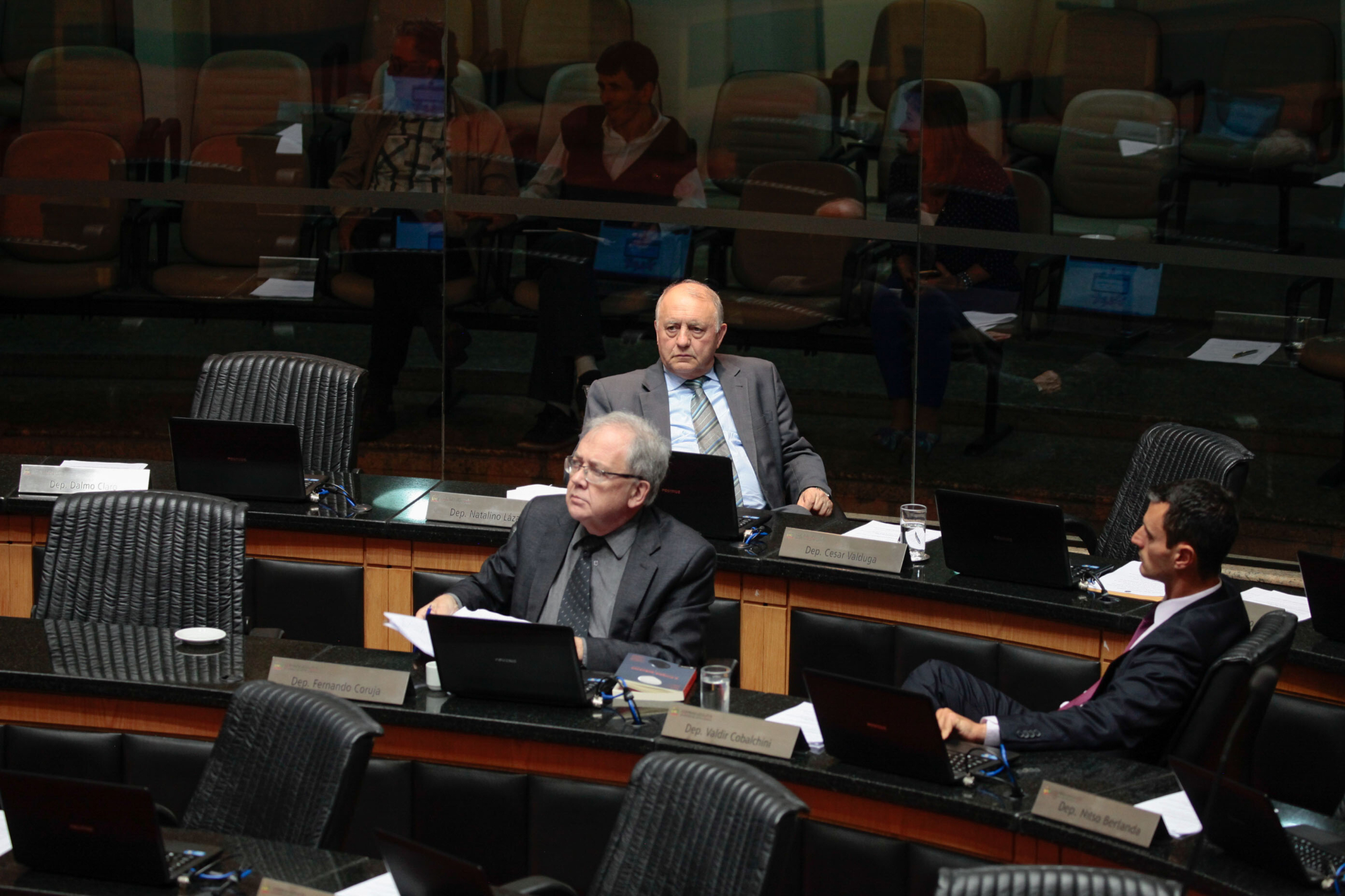 Distritão, fundo eleitoral e Fundam voltam a ser alvos de críticas na Assembleia