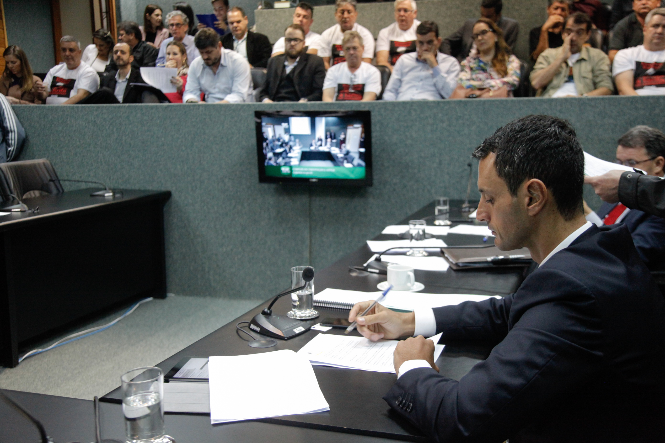 Comissão de Constituição e Justiça.