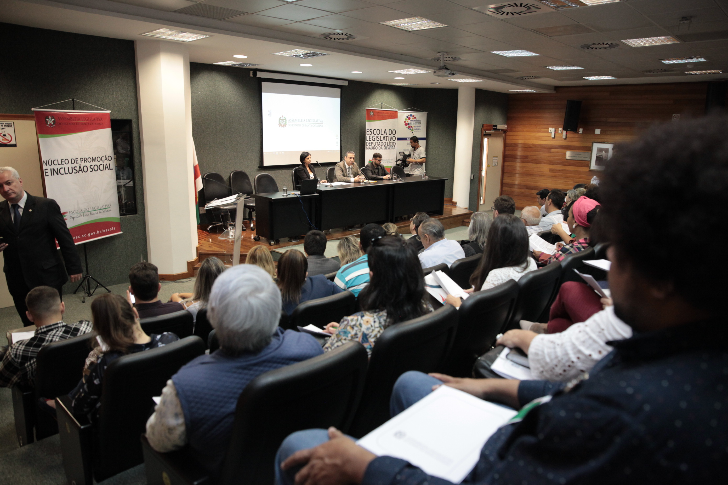 Seminário Sobre a Lei do Marco Regulatório.