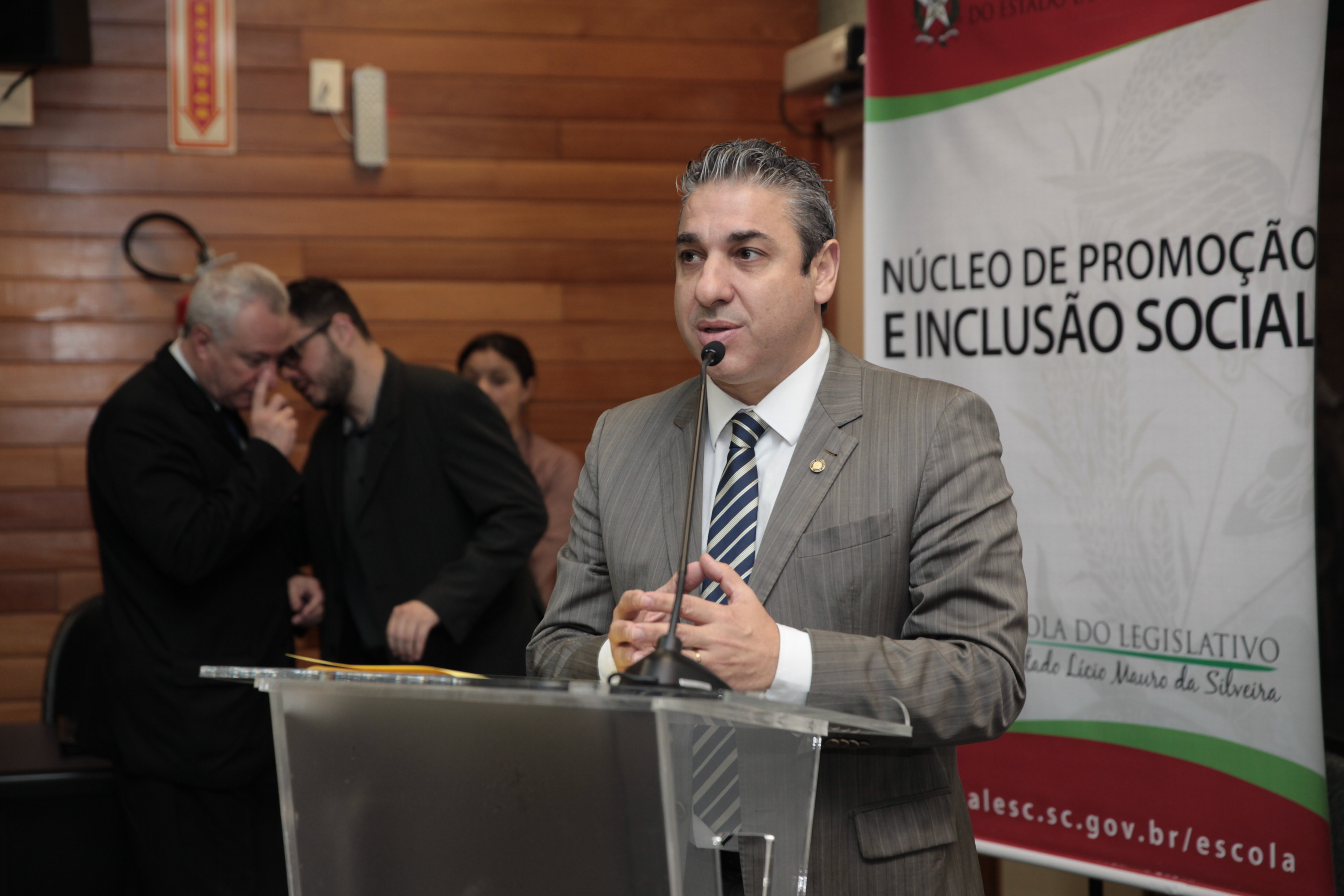 Seminário Sobre a Lei do Marco Regulatório.
